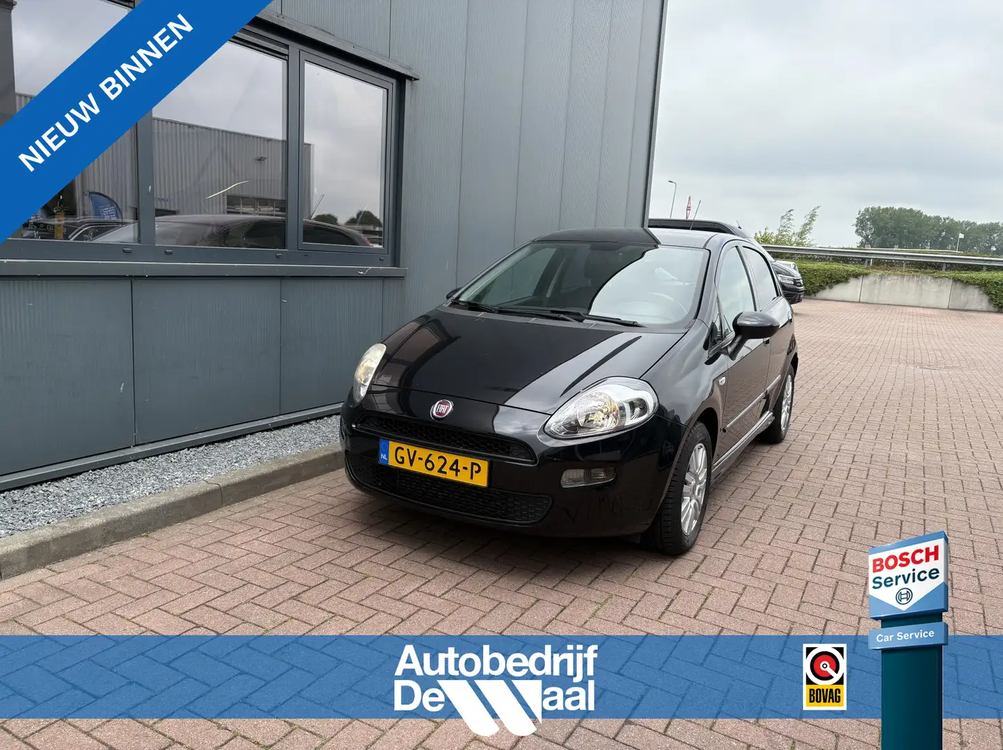 Fiat Punto Evo 0.9 TwinAir 100pk Pop 5-drs. AIRCO/CRUISE/MEDIA/15 Schwarz - 1