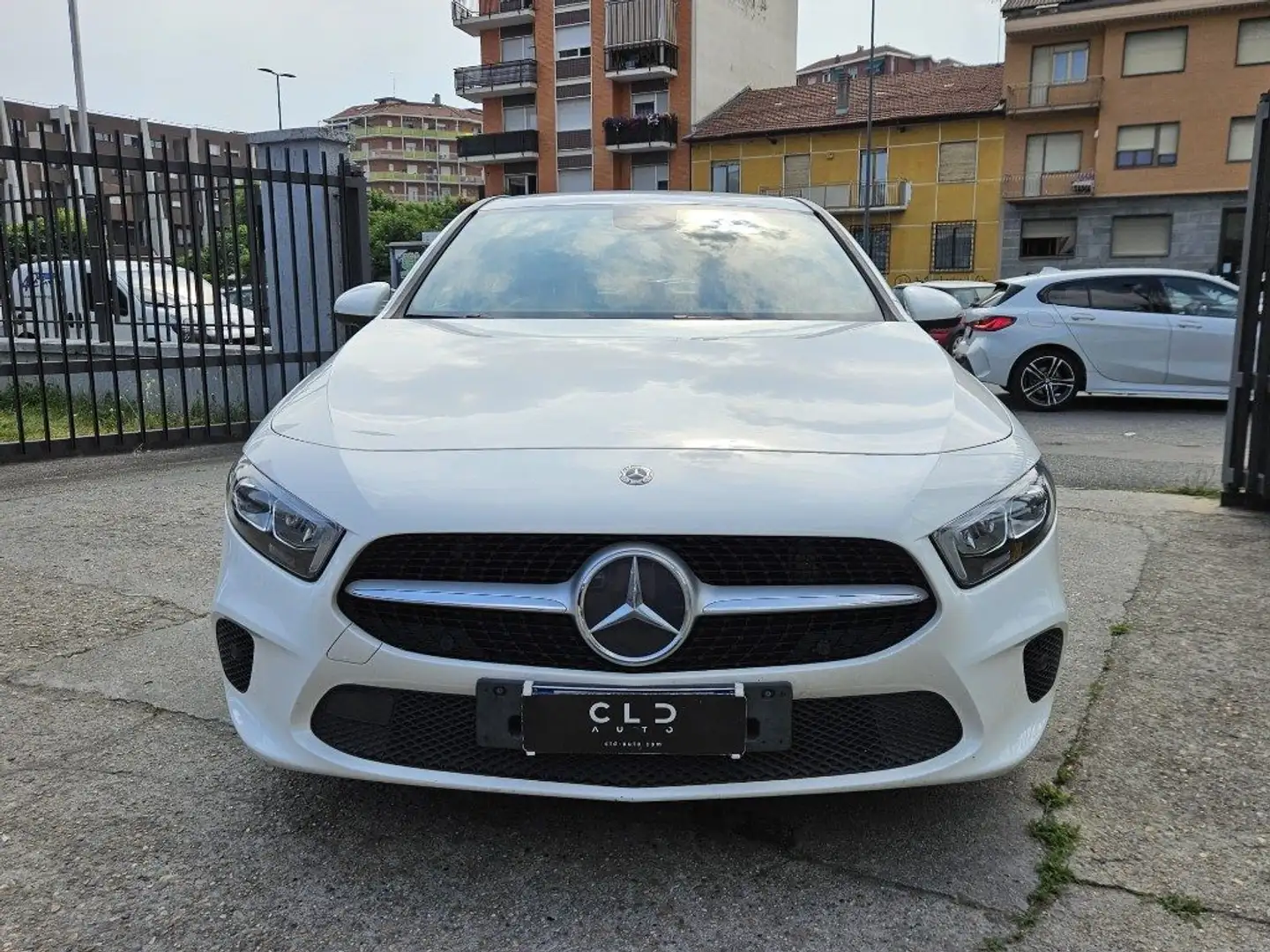 Mercedes-Benz A 180 d Automatic Bianco - 2