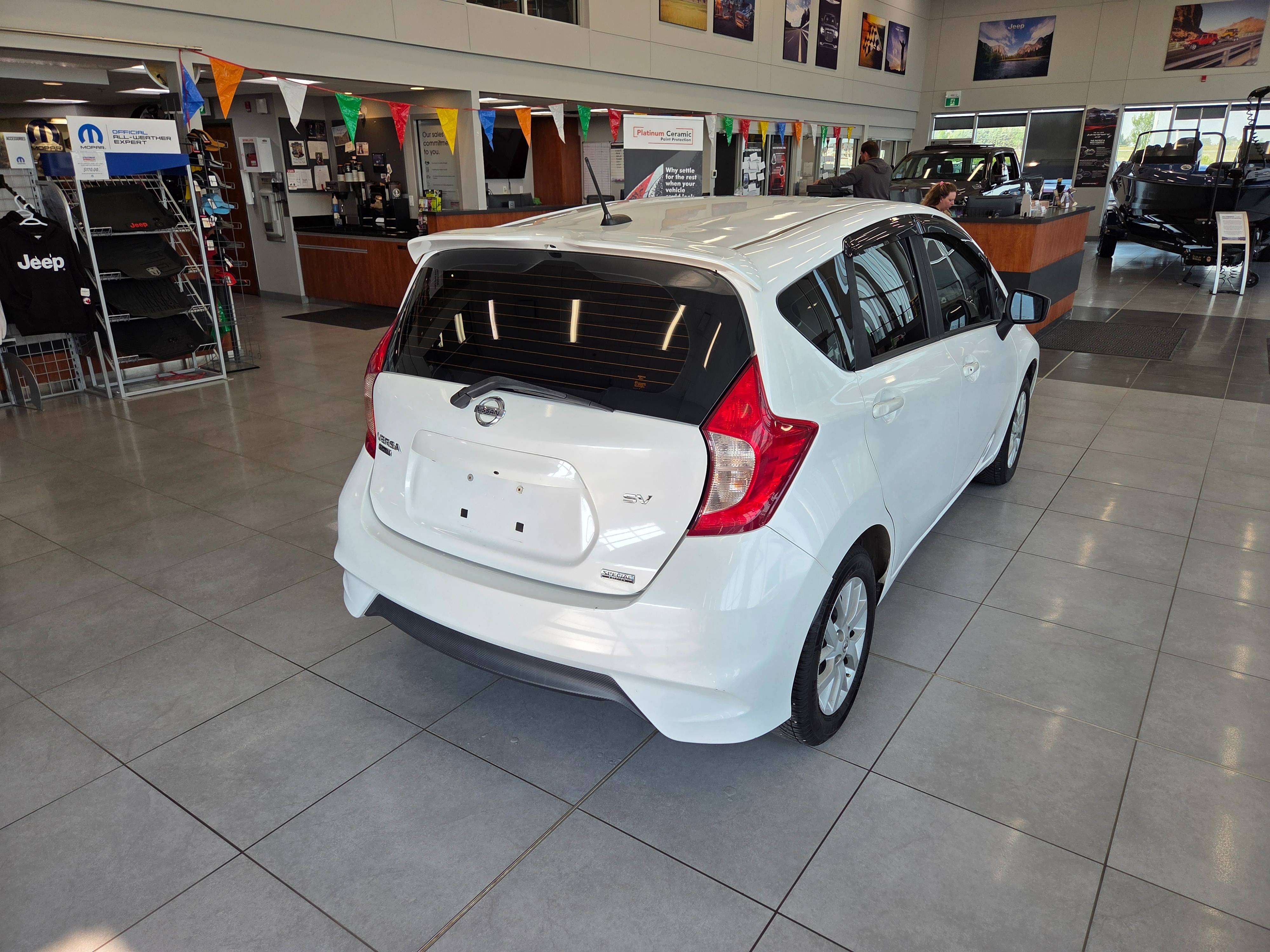 2019 Nissan Versa SV — снимка 1