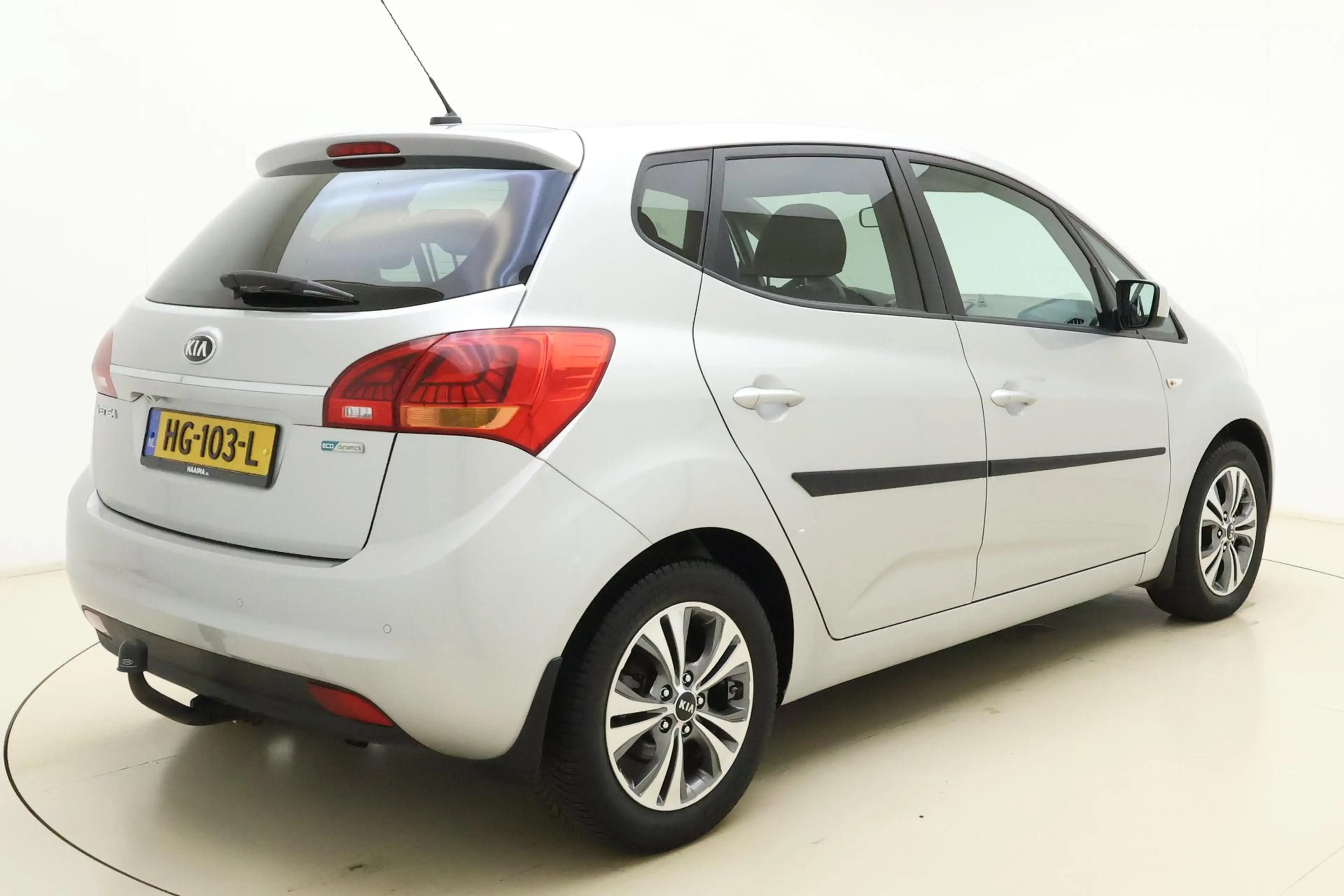 Kia Venga 1.4 CVVT DynamicPLusLine | Trekhaak | Navigatie | — photo 2