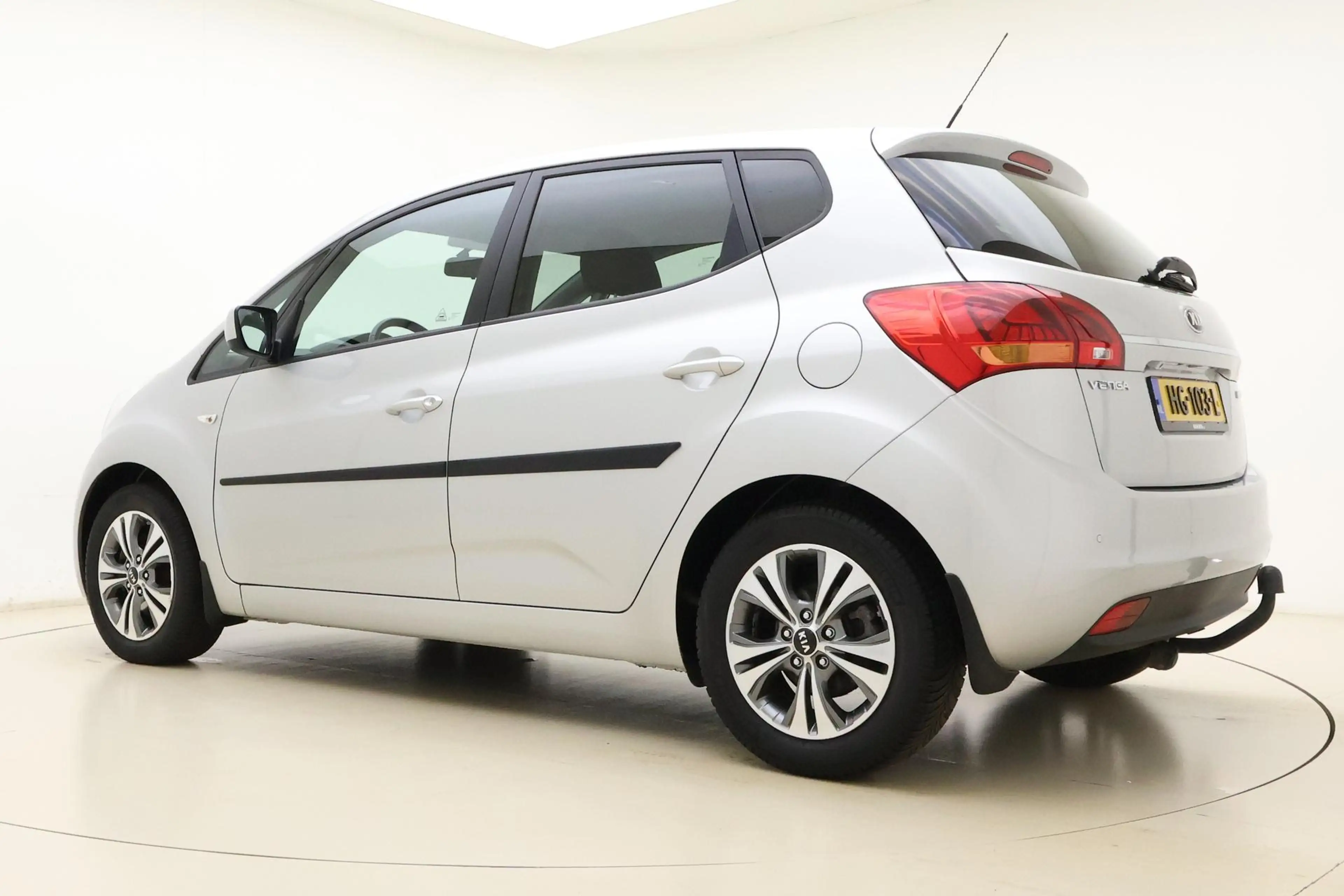 Kia Venga 1.4 CVVT DynamicPLusLine | Trekhaak | Navigatie | — photo 12