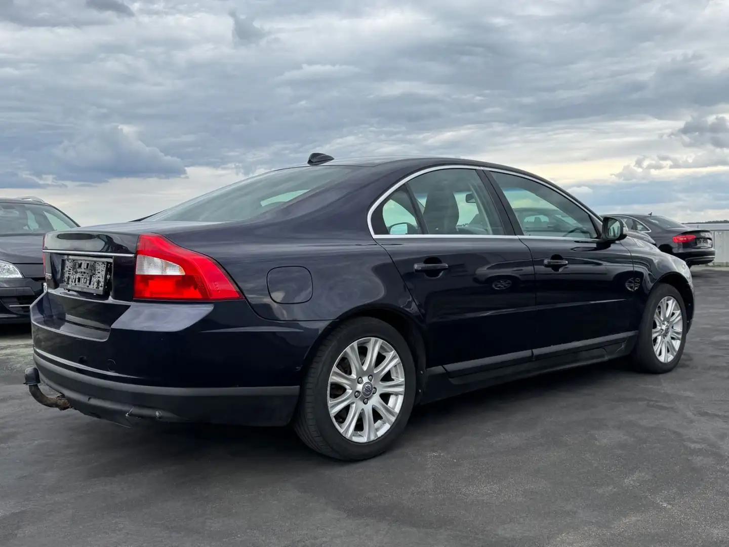 Volvo S80 2.4D 120 KW Summum Automatik Leder Xenon AHK Schwarz - 2