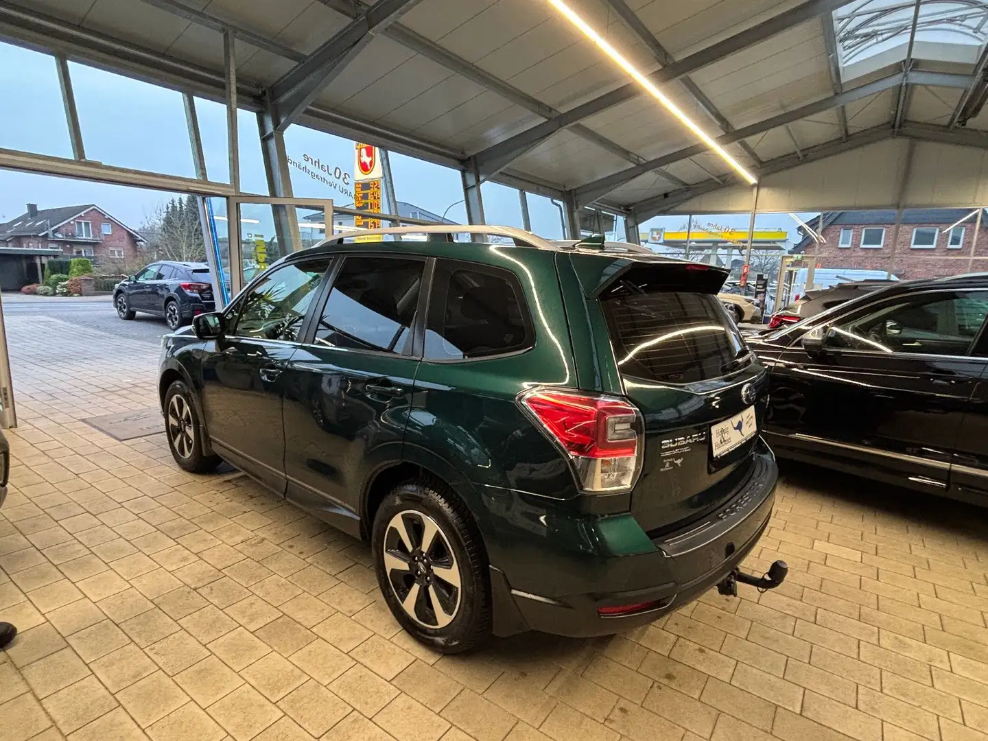Subaru Forester Exclusive  Sondermodell  AHK Verde - 2
