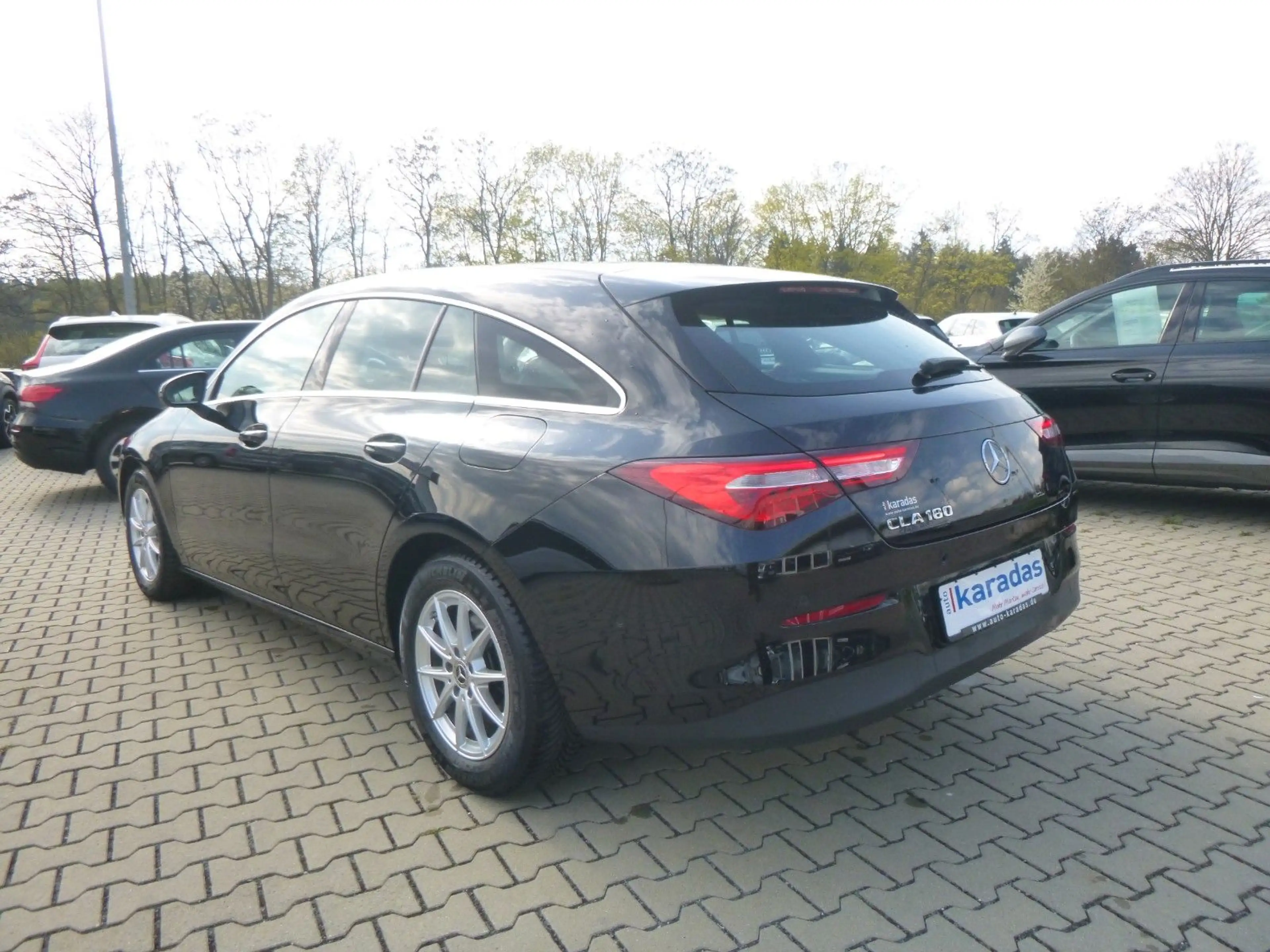 Mercedes-Benz CLA 180 AUT/NAV/SHZ — photo 4