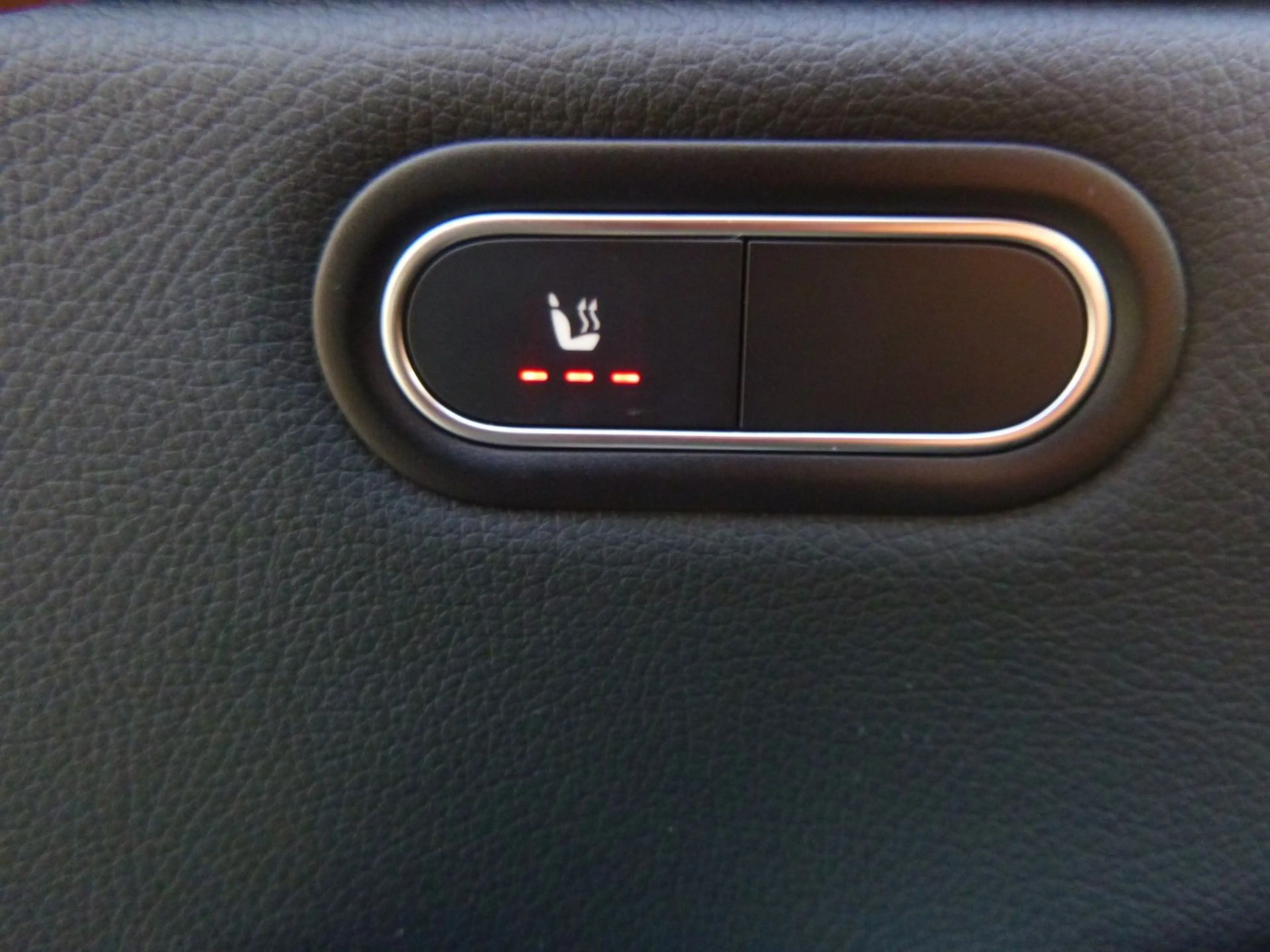 Mercedes-Benz CLA 180 AUT/NAV/SHZ — photo 10
