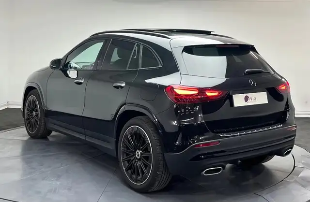 Mercedes-Benz Gla Class view 6