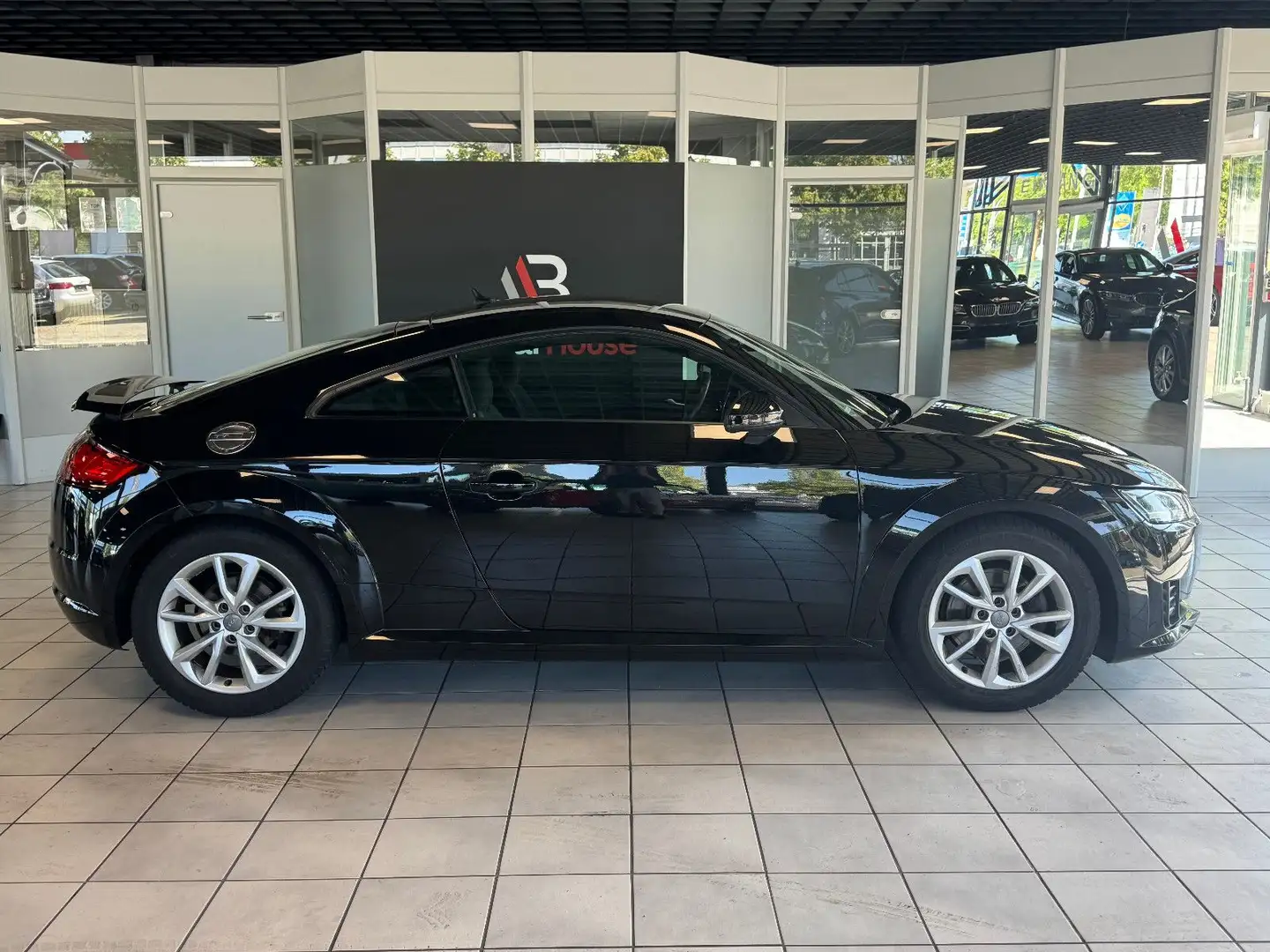Audi TT Coupe 2.0 TDI ultra 2. Hand · Virtual Cockpit Zwart - 2