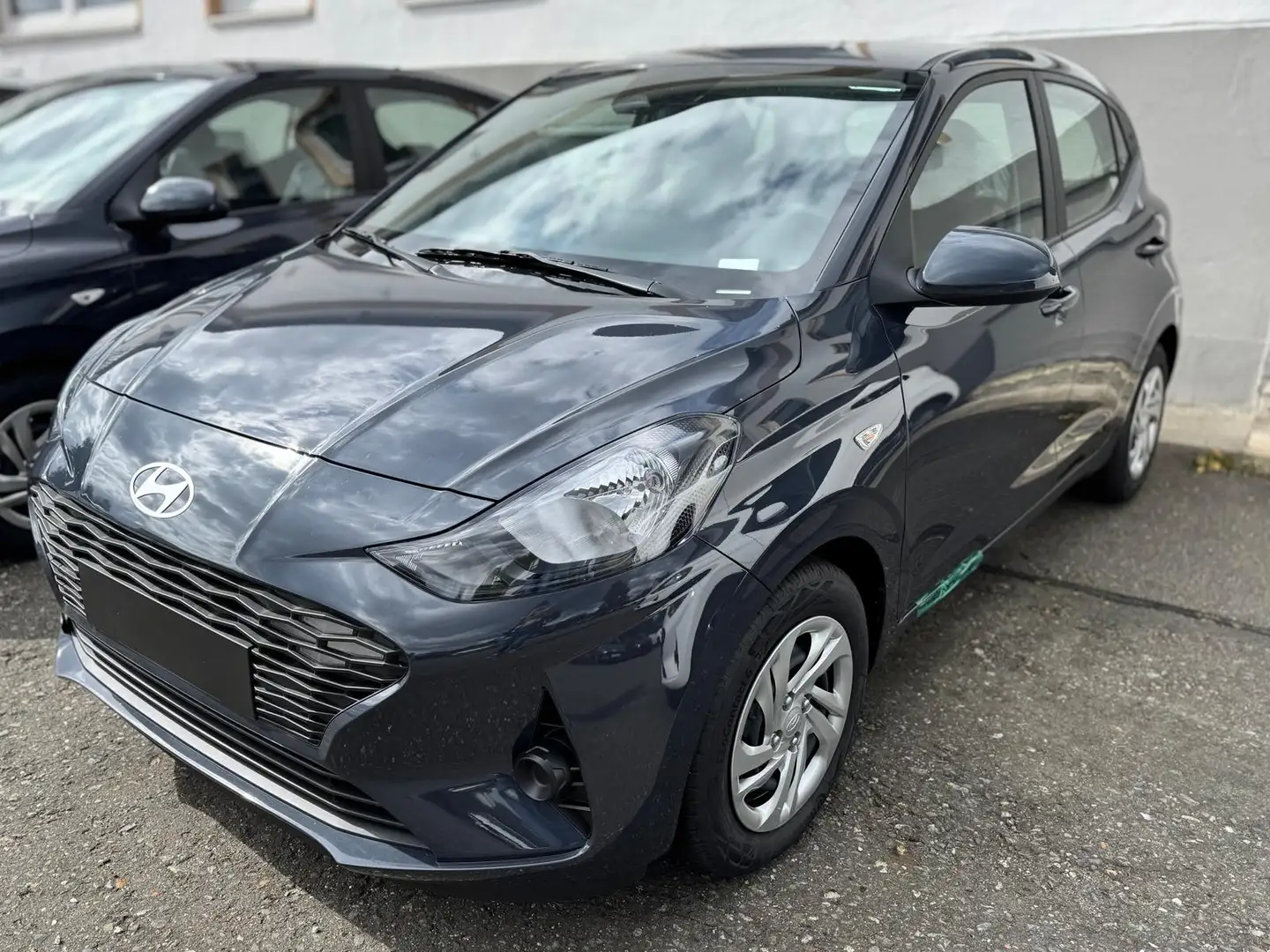 Hyundai i10 1.0 Sitzheizung Schwarz - 1
