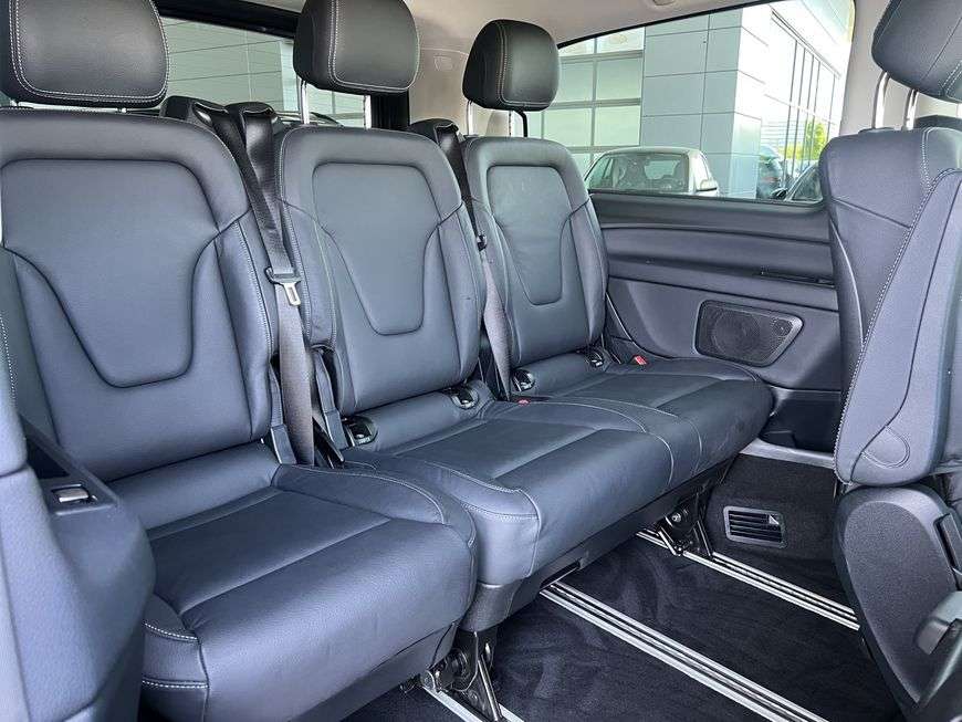 Mercedes-Benz V 220