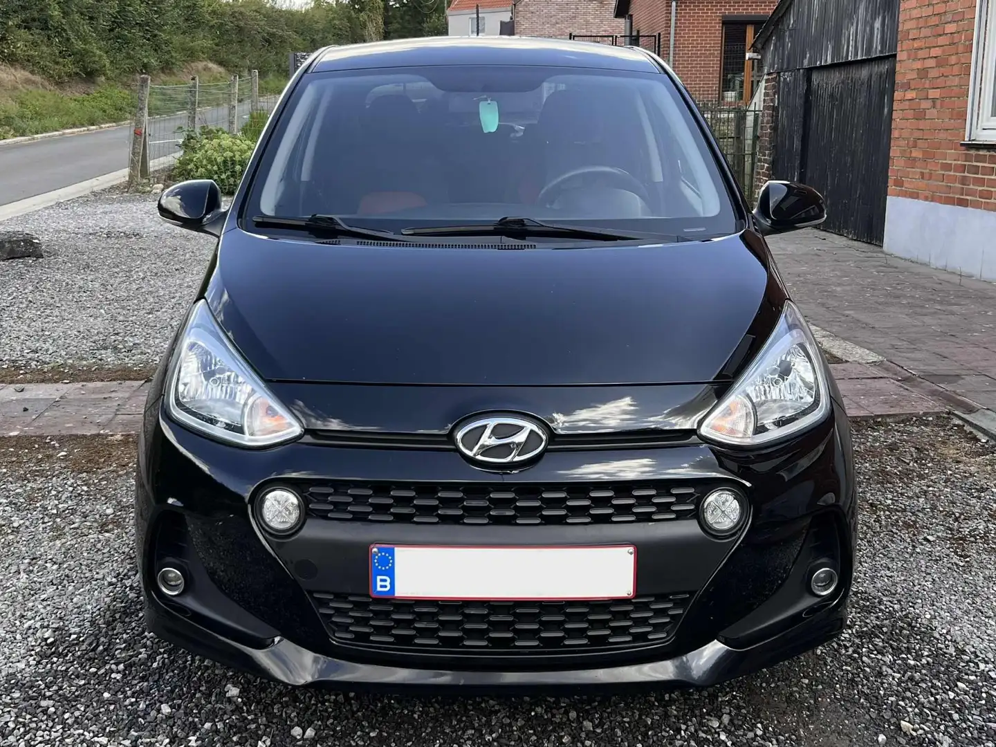 Hyundai i10 i10 1.2i Luxury Launch Edition Noir - 1