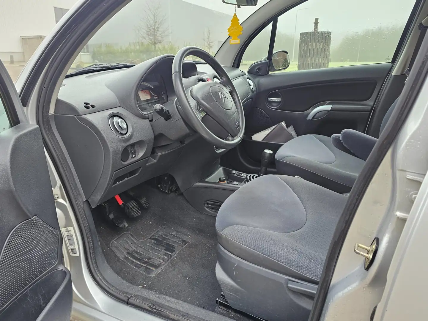 Citroen C3 1.4i 5-deurs AIRCO/cruise *apk:03-2026* Grijs - 2