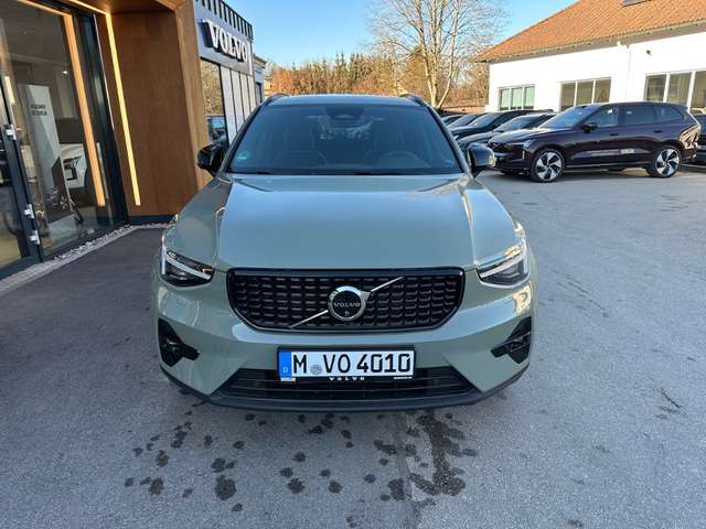 Volvo XC40 B4 Benzin Plus Dark FWD EU6d