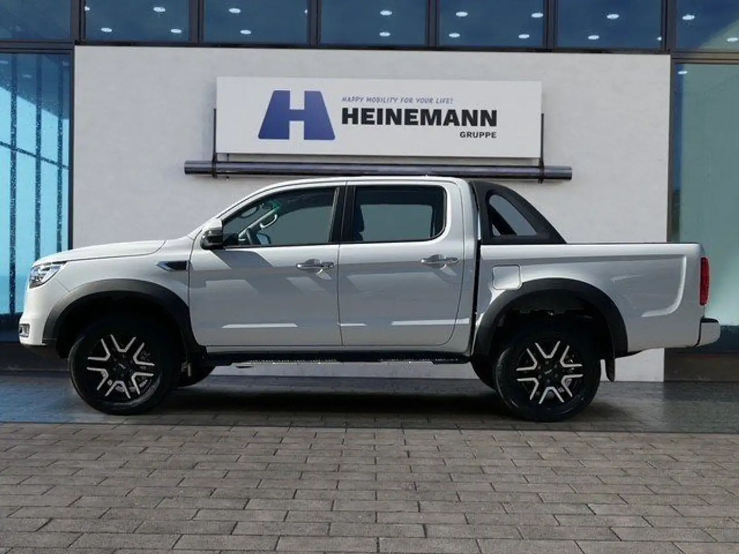 JAC 8 Pro 8 PRO AC 8 Pro 2.4 Turbo 4x4 Білий - 2