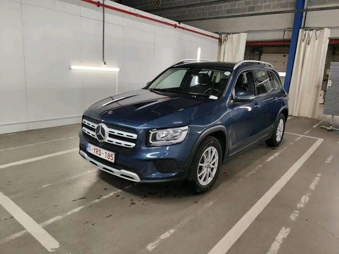 Mercedes-Benz GLB 180 d 8GTRONIC *CUIR/TISSU-CRUISE-NAVI-PARKTRONIC* Albastru - 2
