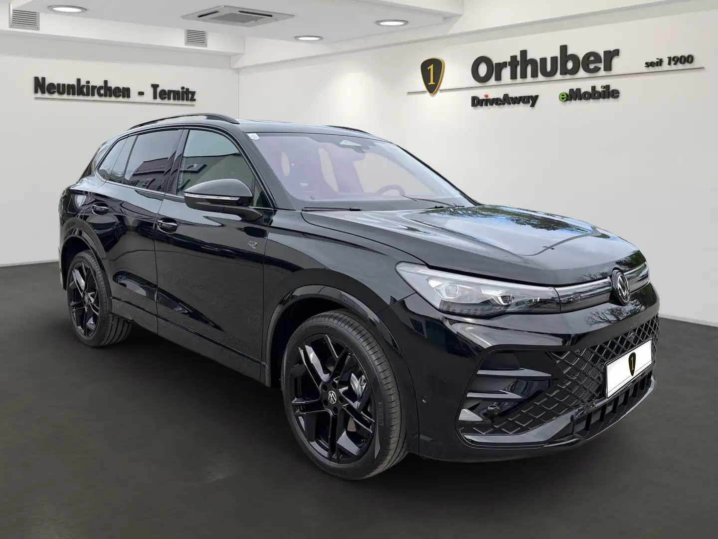 Volkswagen Tiguan Sport TDI DSG Schwarz - 2