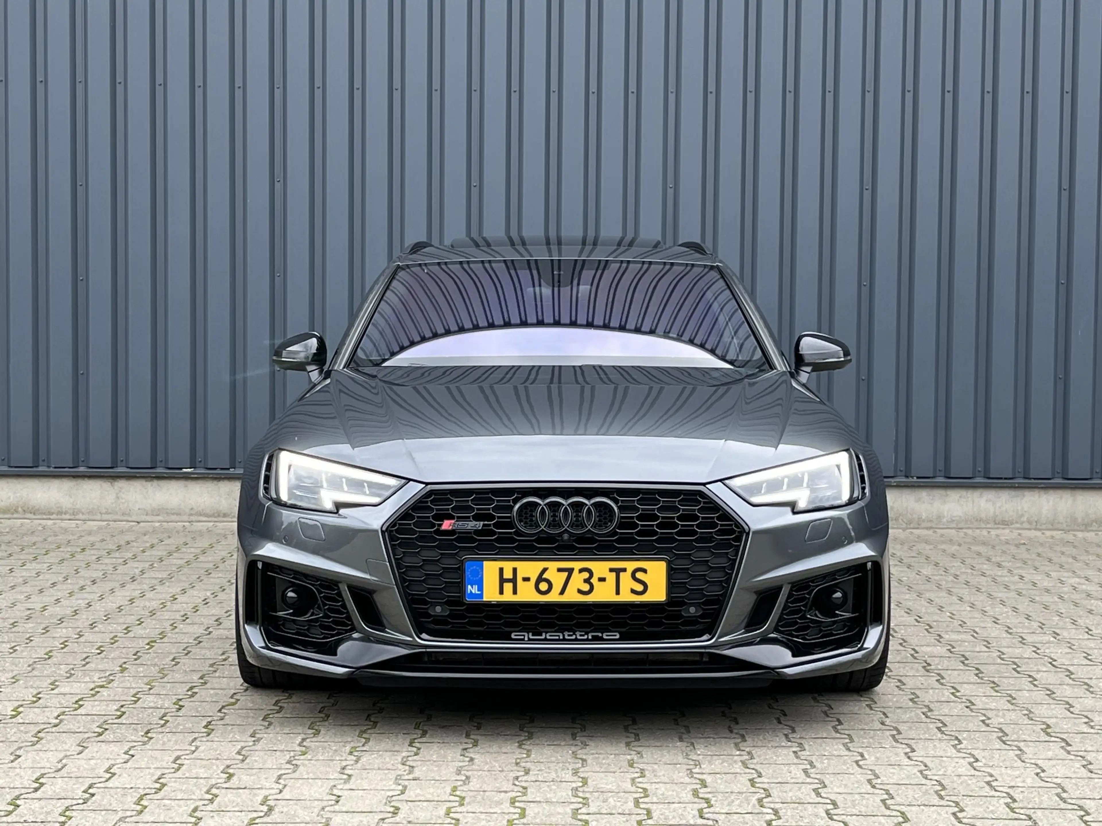 Audi RS4 A4 Avant 2.9 TFSI quattro Pro Line Plus B&O/PANO/M — photo 4