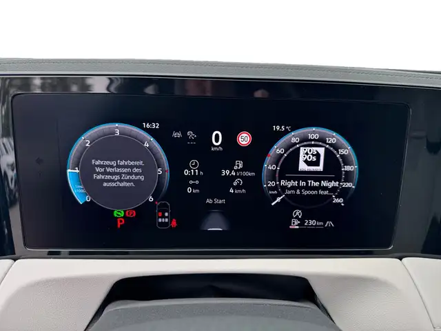 Volkswagen Tiguan view 9