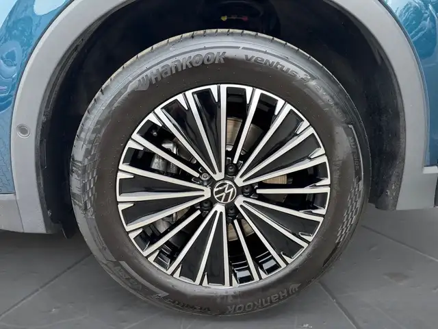 Volkswagen Tiguan view 15