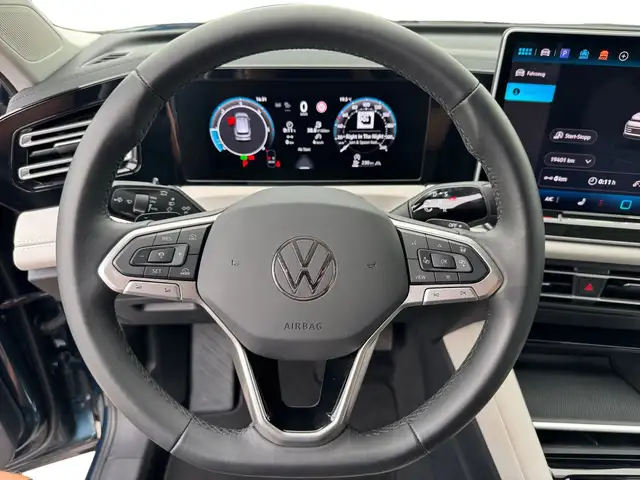 Volkswagen Tiguan view 13