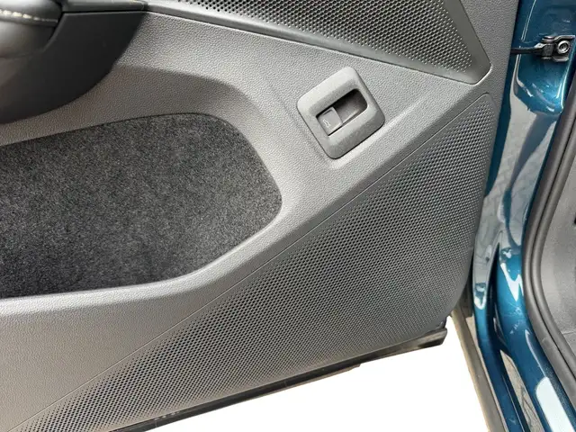 Volkswagen Tiguan view 11