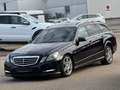 Mercedes-Benz E 250 CDI 4Matic AMG Line Euro5 Schwarz - thumbnail 1