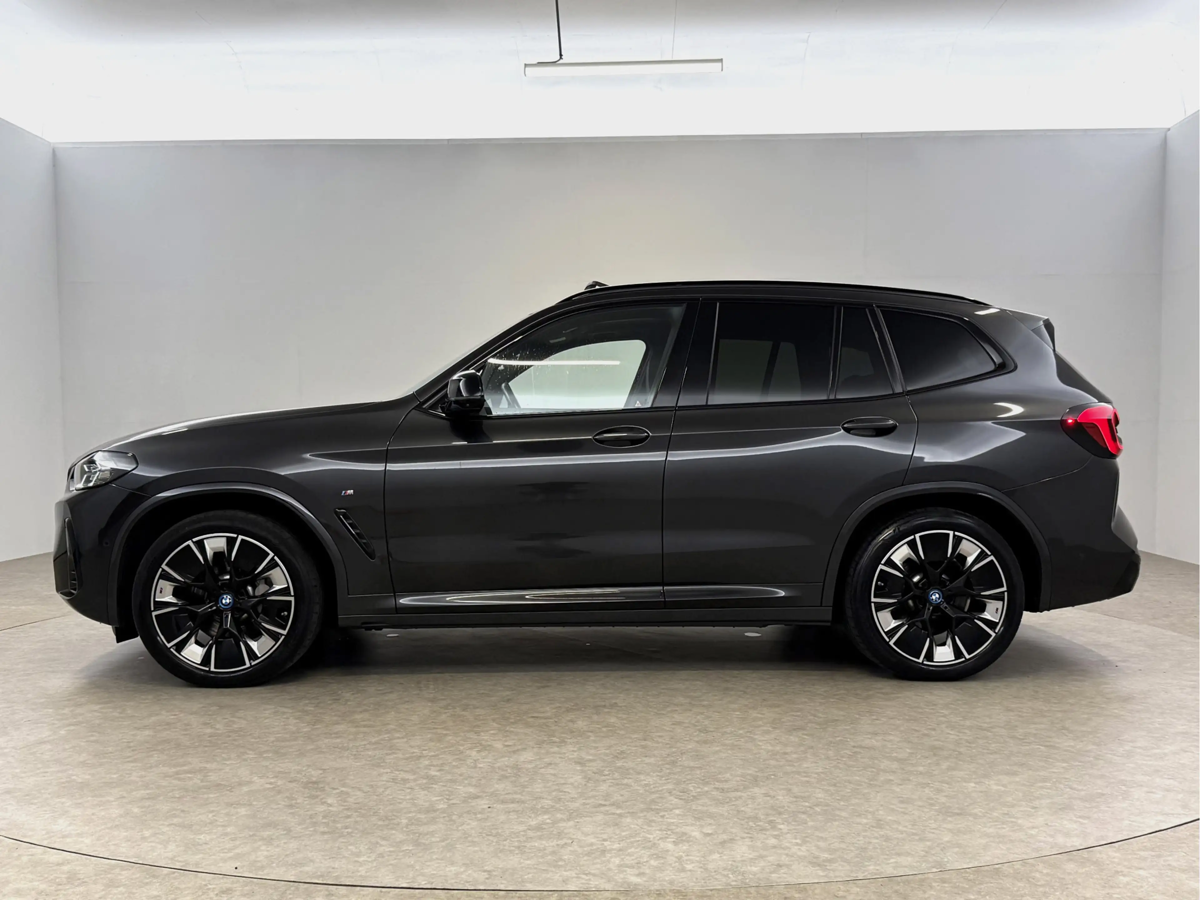 BMW iX3 High Executive 80 kWh M-Sport | Snelladen | SOH 93 — photo 12