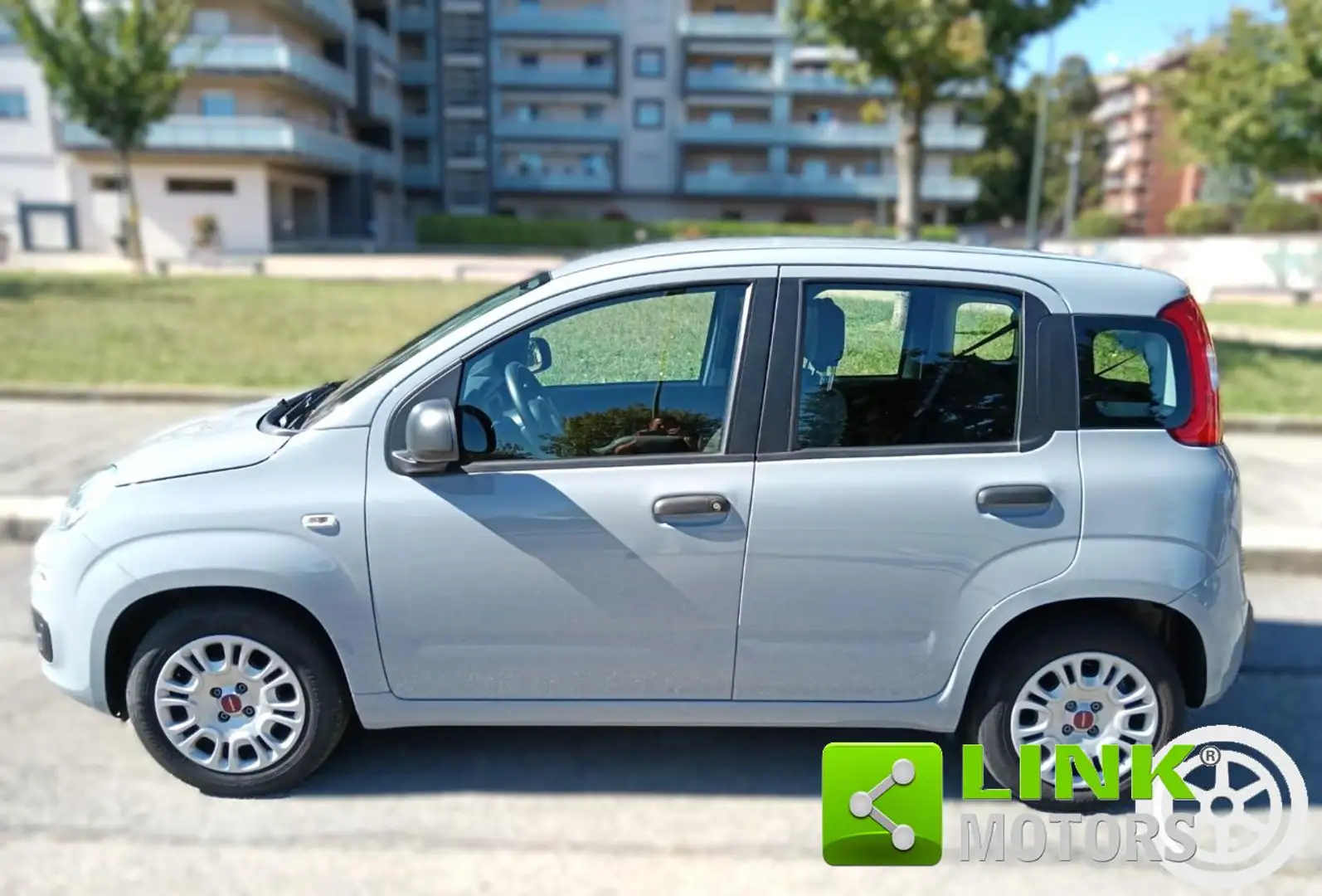 Fiat Panda 1.0 FireFly S&S Hybrid Grijs - 2