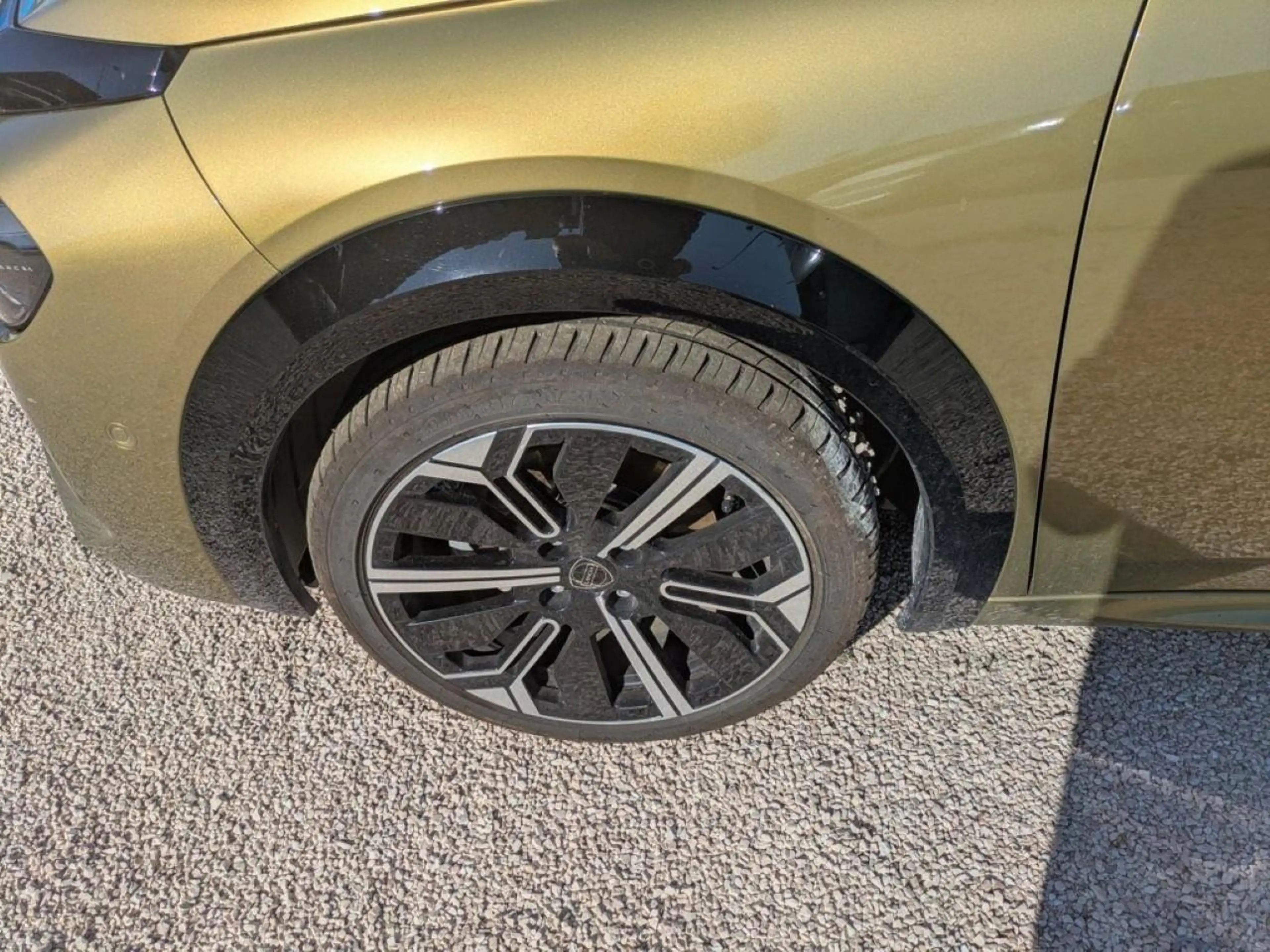 Lancia Ypsilon LX Automatik- Elektrisch - NAVI - LED - Kamera — photo 6