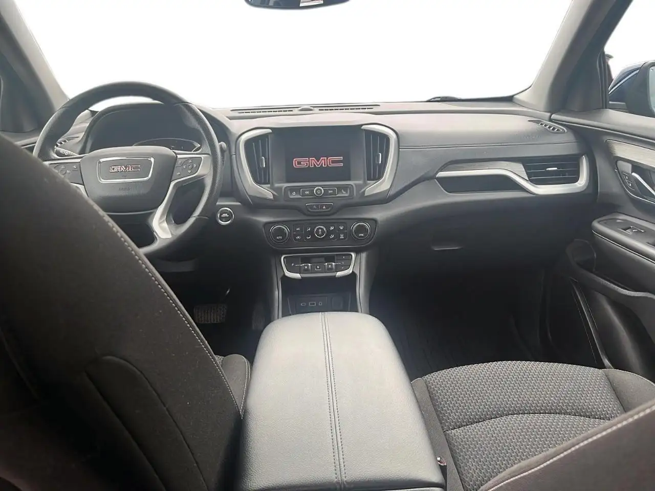 GMC Terrain снимка GMC Terrain