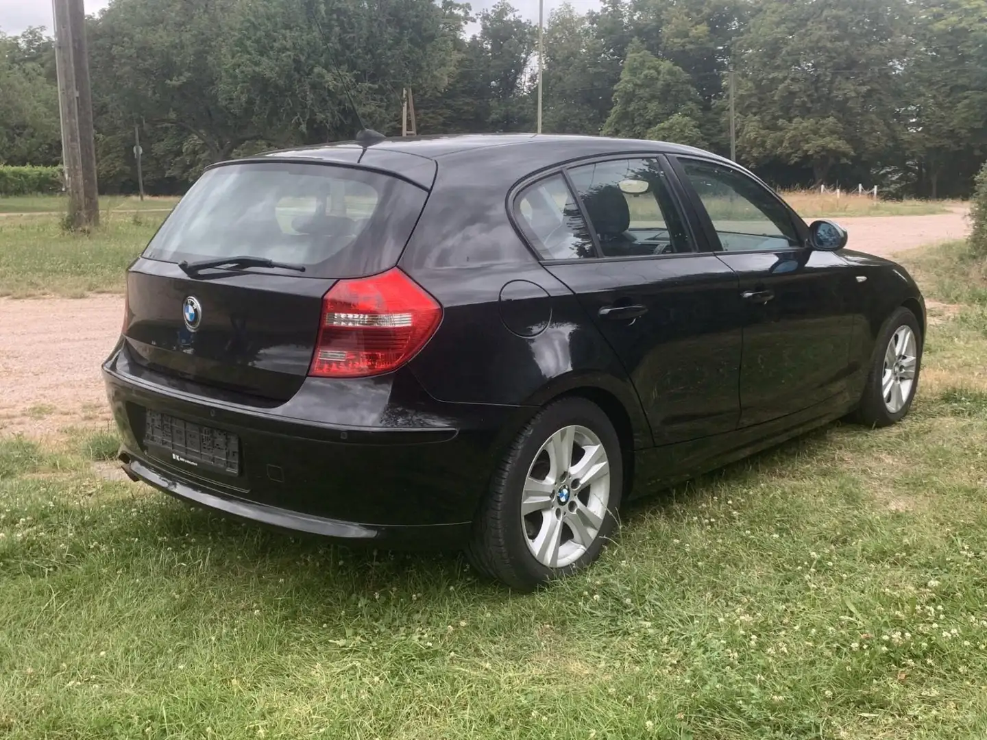 BMW 118 118i Schwarz - 2