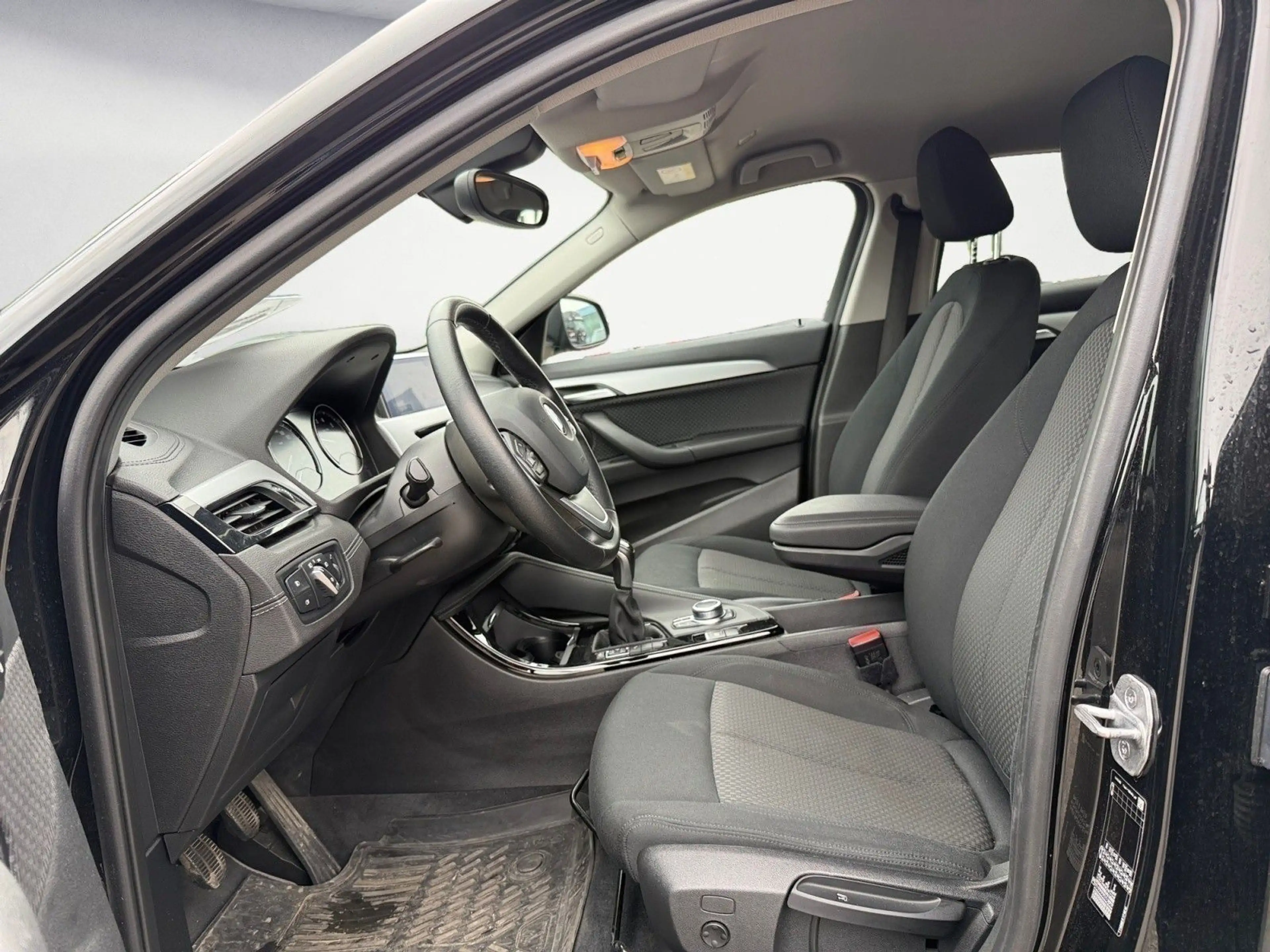 BMW X2 sDrive18i Advantage Navi Klimaaut. PDC HIFI — photo 10