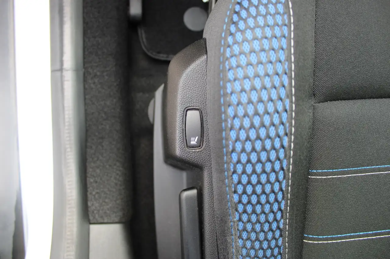 Dacia Duster — photo 12