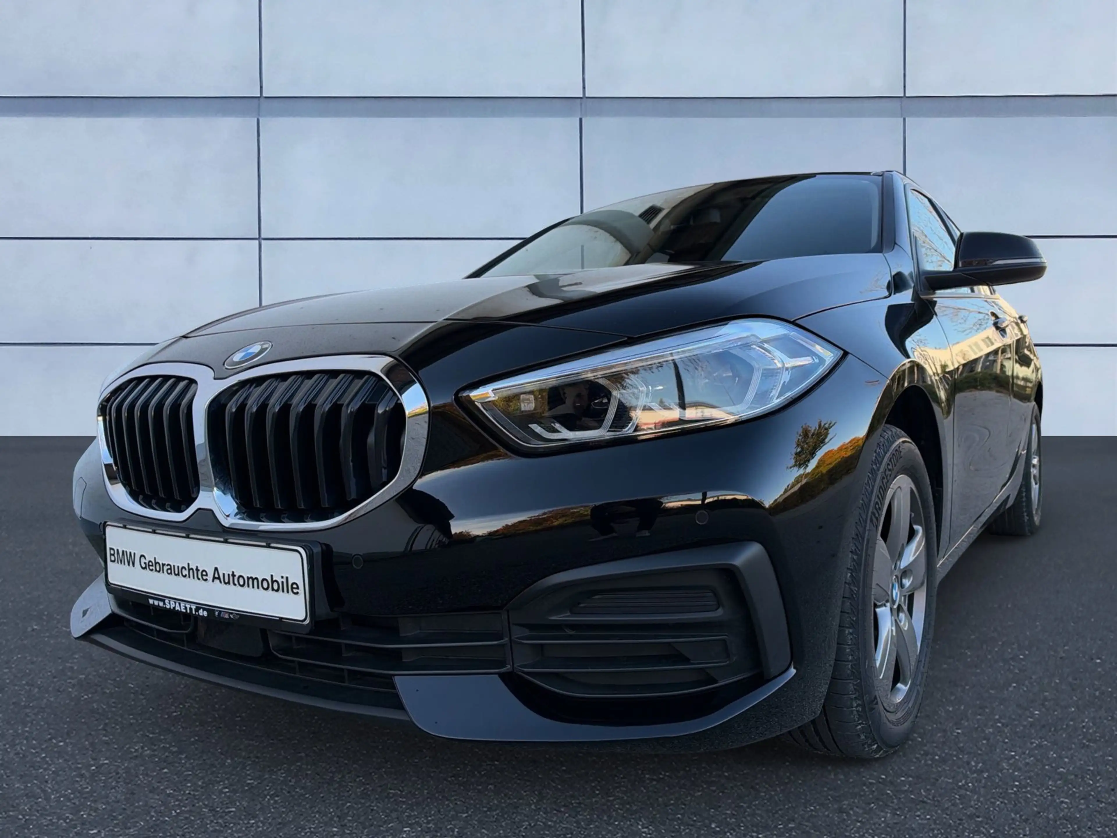 BMW 118 i Hatch — photo 12