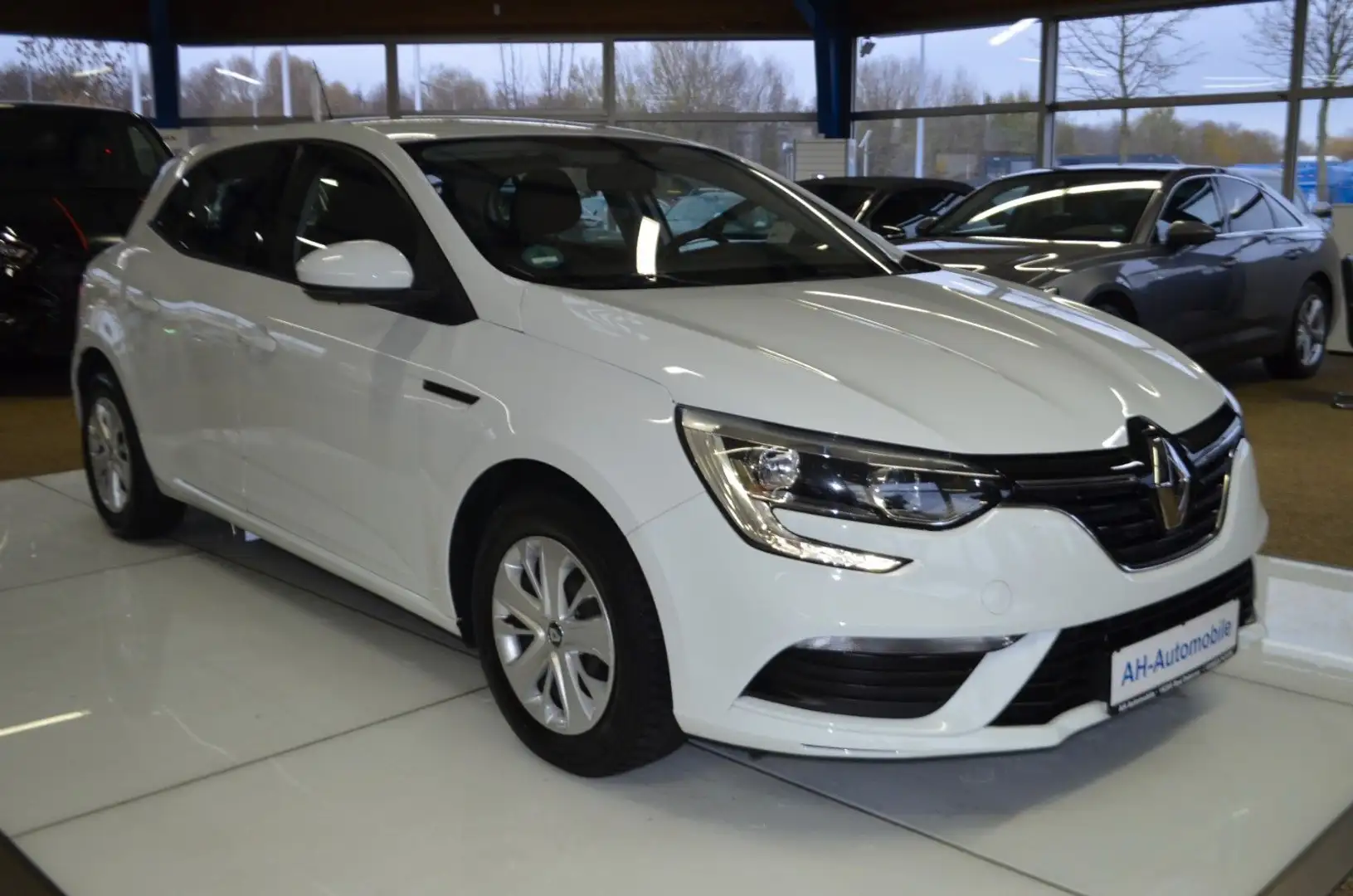 Renault Megane IV Lim. 5-trg. Life KLIMAANLAGE / 69TKM Weiß - 2