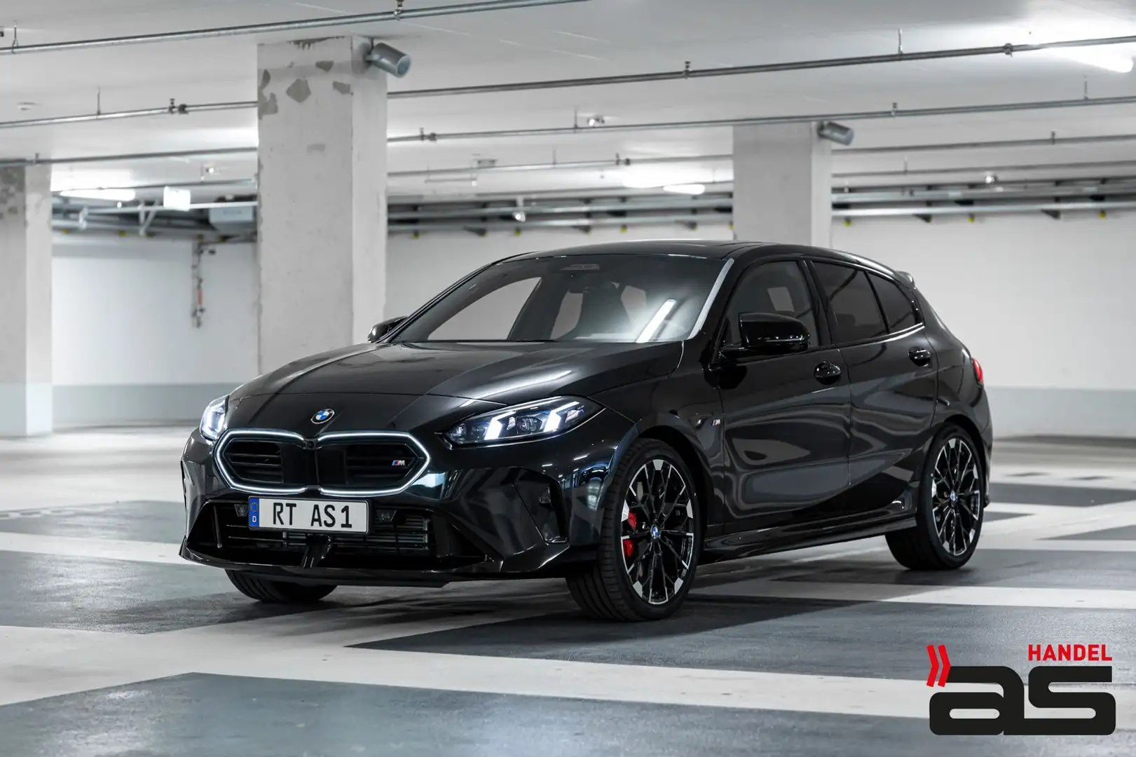 BMW 135 xDrive Innovation|Driving Ass. Prof.|Pano Schwarz - 1