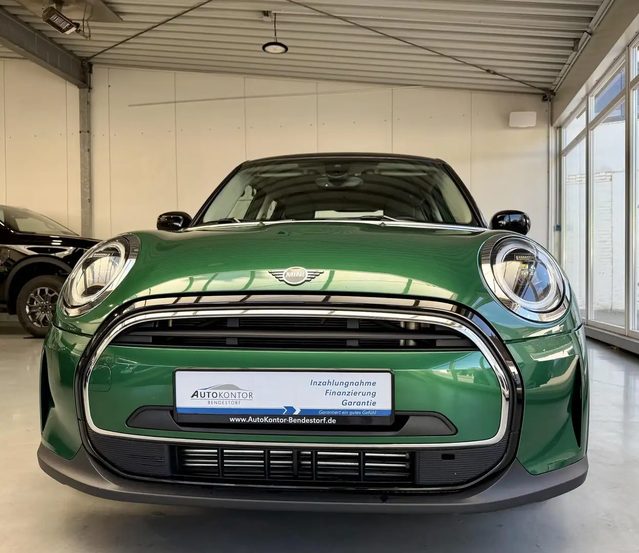MINI Cooper Sport Autom. *LED *Kamera *Winterp. *CarPlay Grün - 1