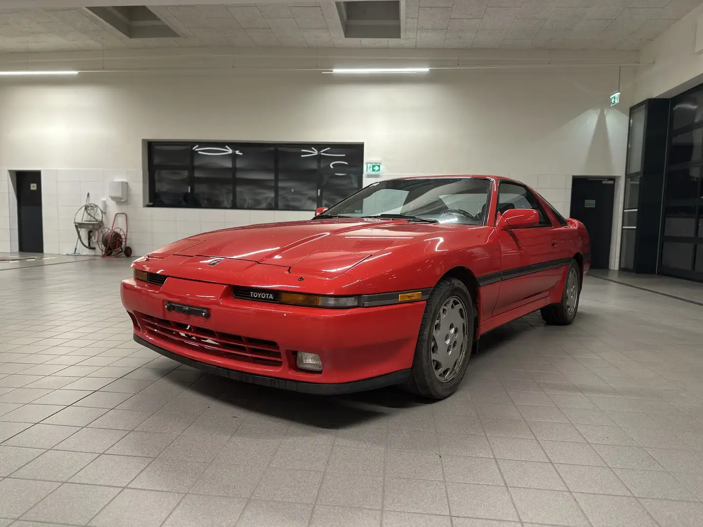 Toyota Supra 3.0 Turbo - 2