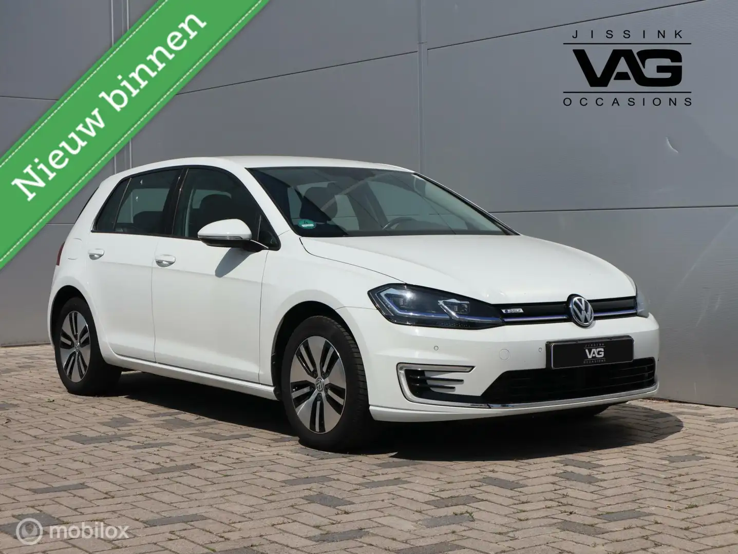 Volkswagen e-Golf Leer LED PDC CarPlay Clima Navi Bílá - 1