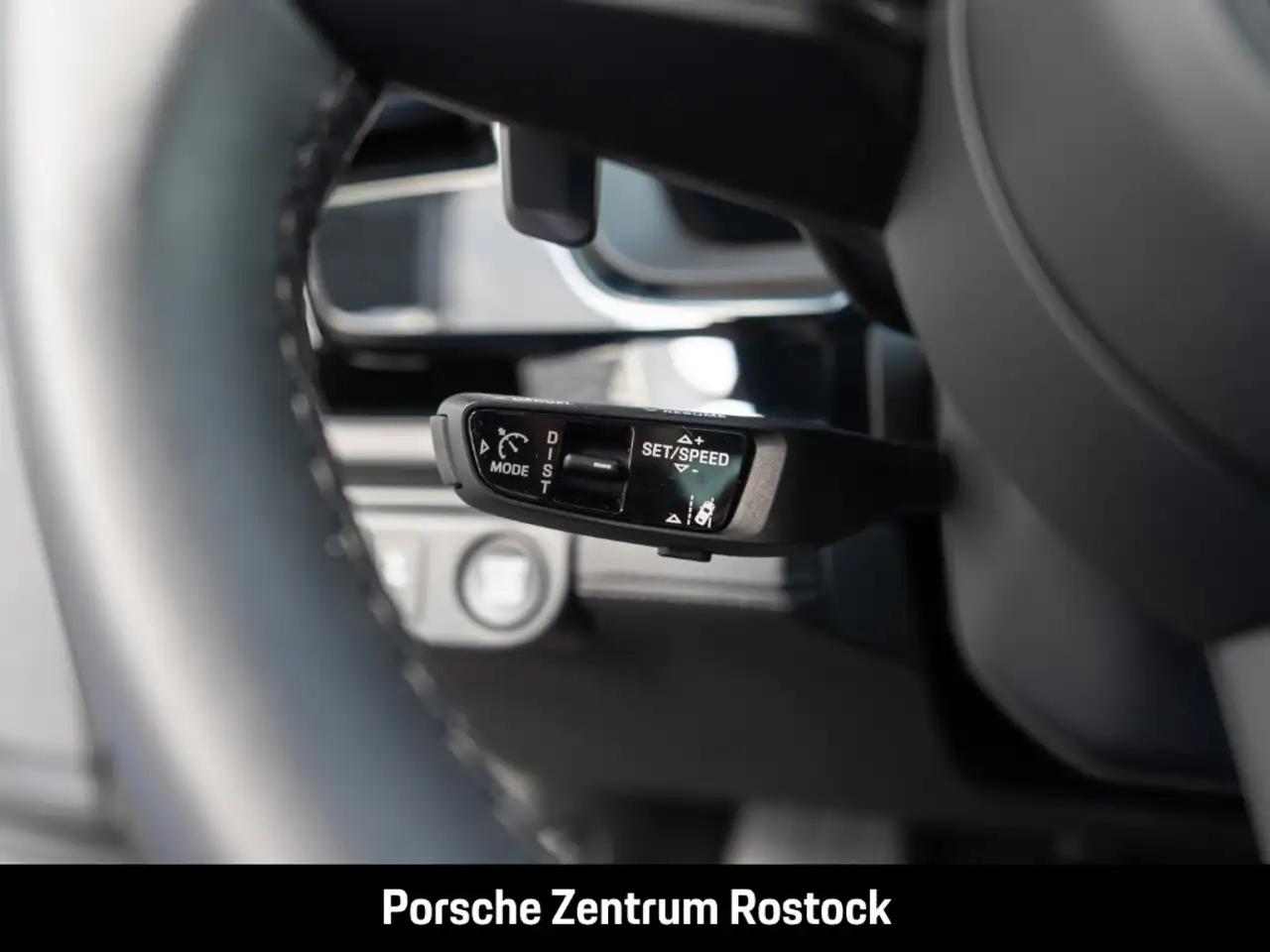Porsche Panamera 4S E-Hybrid InnoDrive HA-Lenkung HUD, миниатюра 13