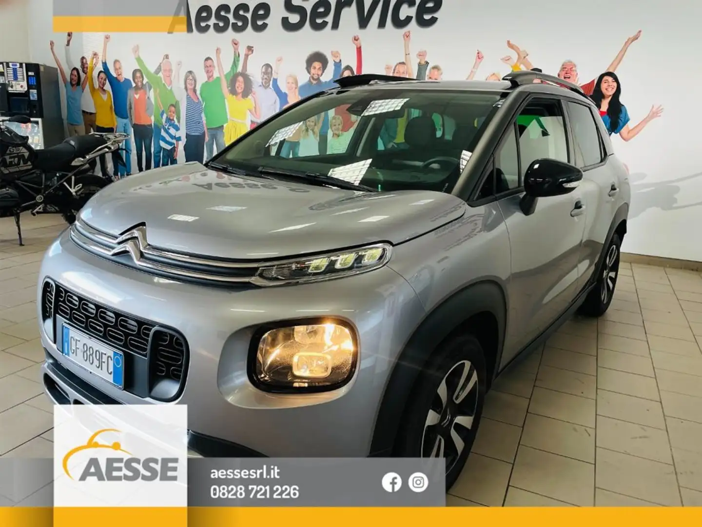Citroen C3 Aircross PureTech 110 S&S Shine Grijs - 1