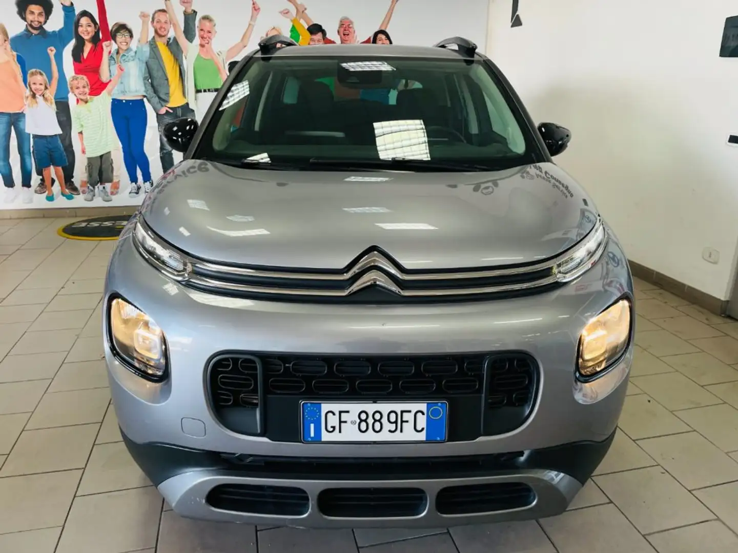 Citroen C3 Aircross PureTech 110 S&S Shine Grijs - 2