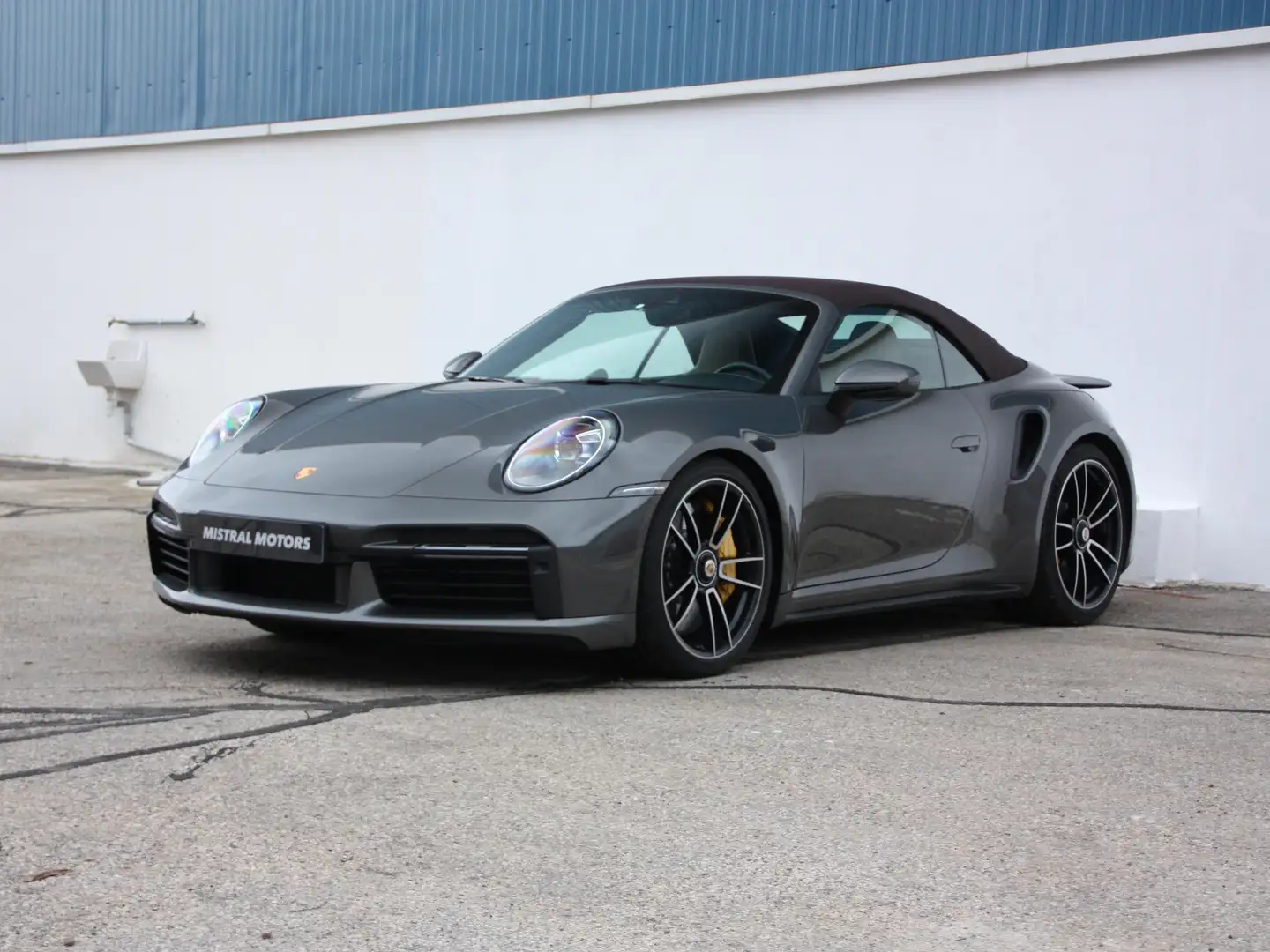 Porsche 911 992 Turbo S Cabriolet 650cv Grau - 2