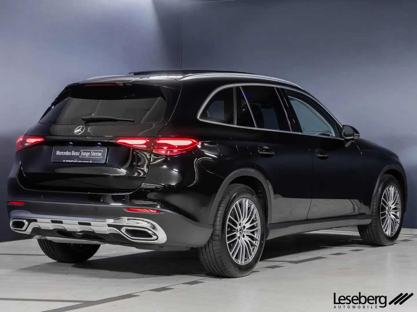 Mercedes-Benz GLC 220 GLC 220 d 4M Avantgarde LED/AHK/Pano/Distro/DAB/ Schwarz - 2
