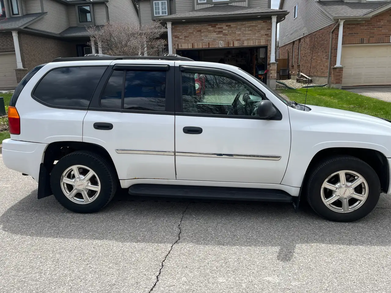 GMC Envoy снимка GMC Envoy