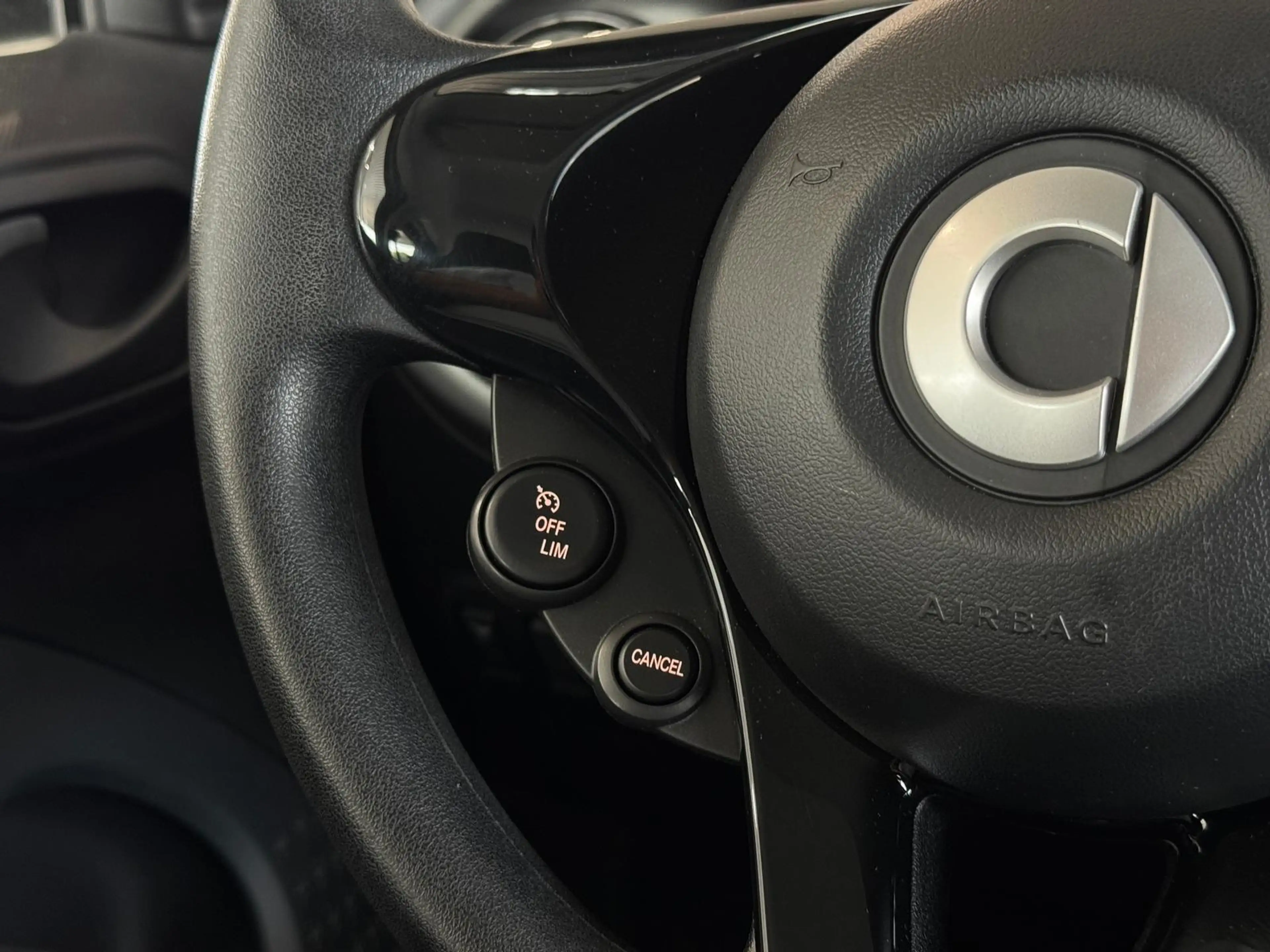 smart forFour EQ COOL&AUDIO*SITZH*LED*TEMPOM*DAB*22KW* — photo 15