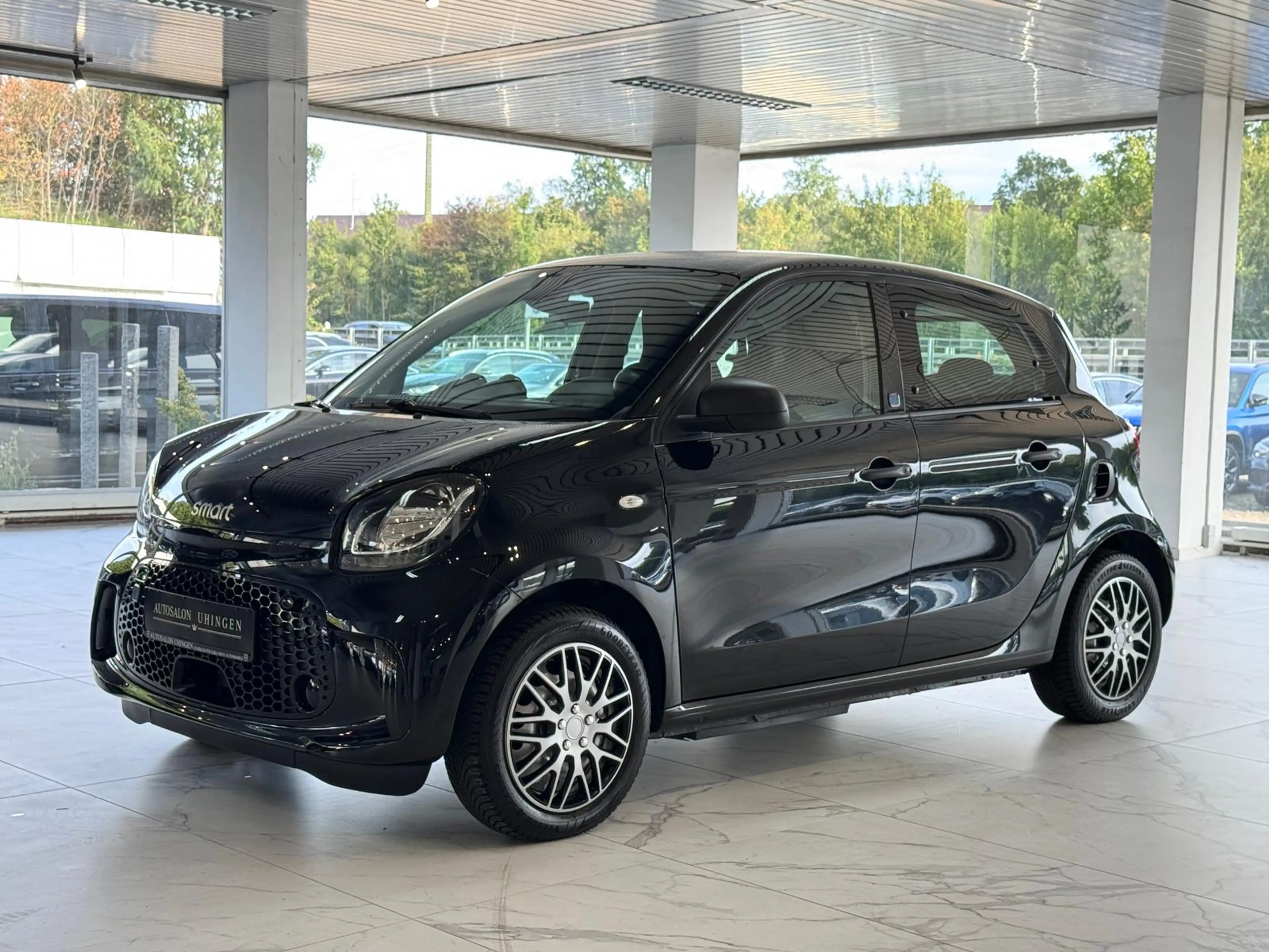 smart forFour EQ COOL&AUDIO*SITZH*LED*TEMPOM*DAB*22KW*