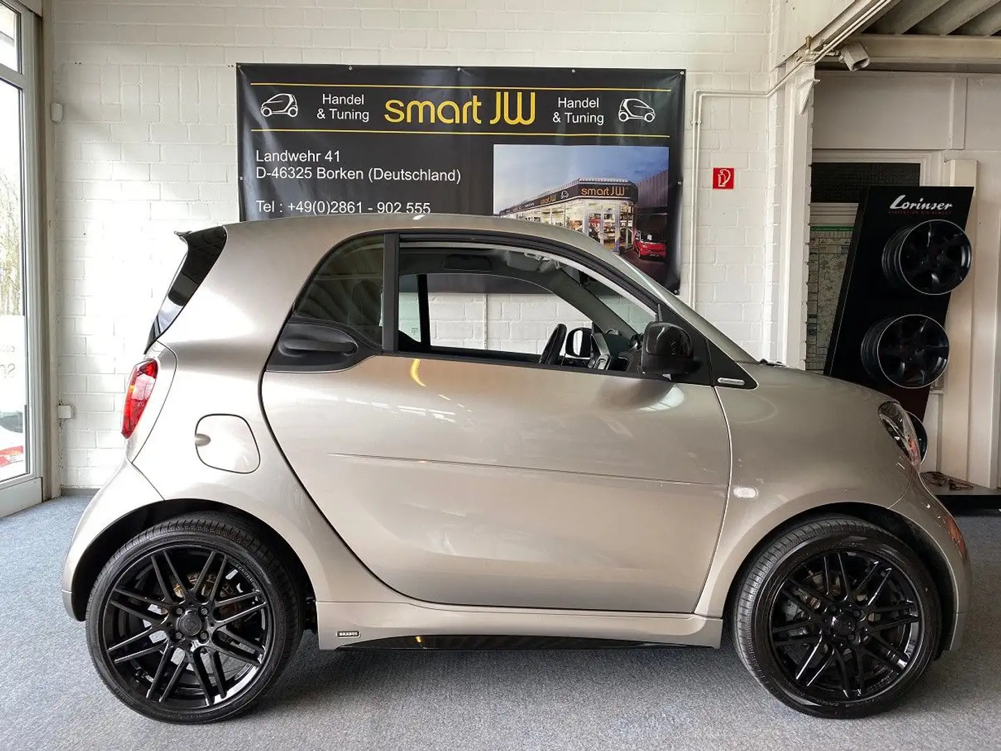 smart forTwo BRABUS 15th Anniversary Tailor Made Topzustand Beige - 2