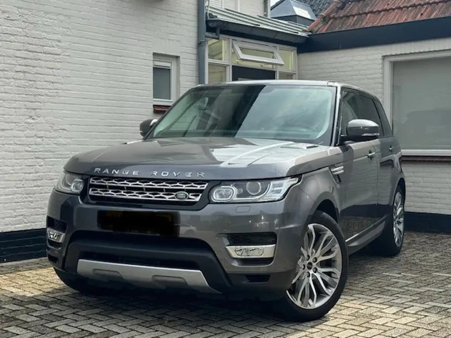 Land Rover Range Rover Sport SDV6 HSE Grau - 1