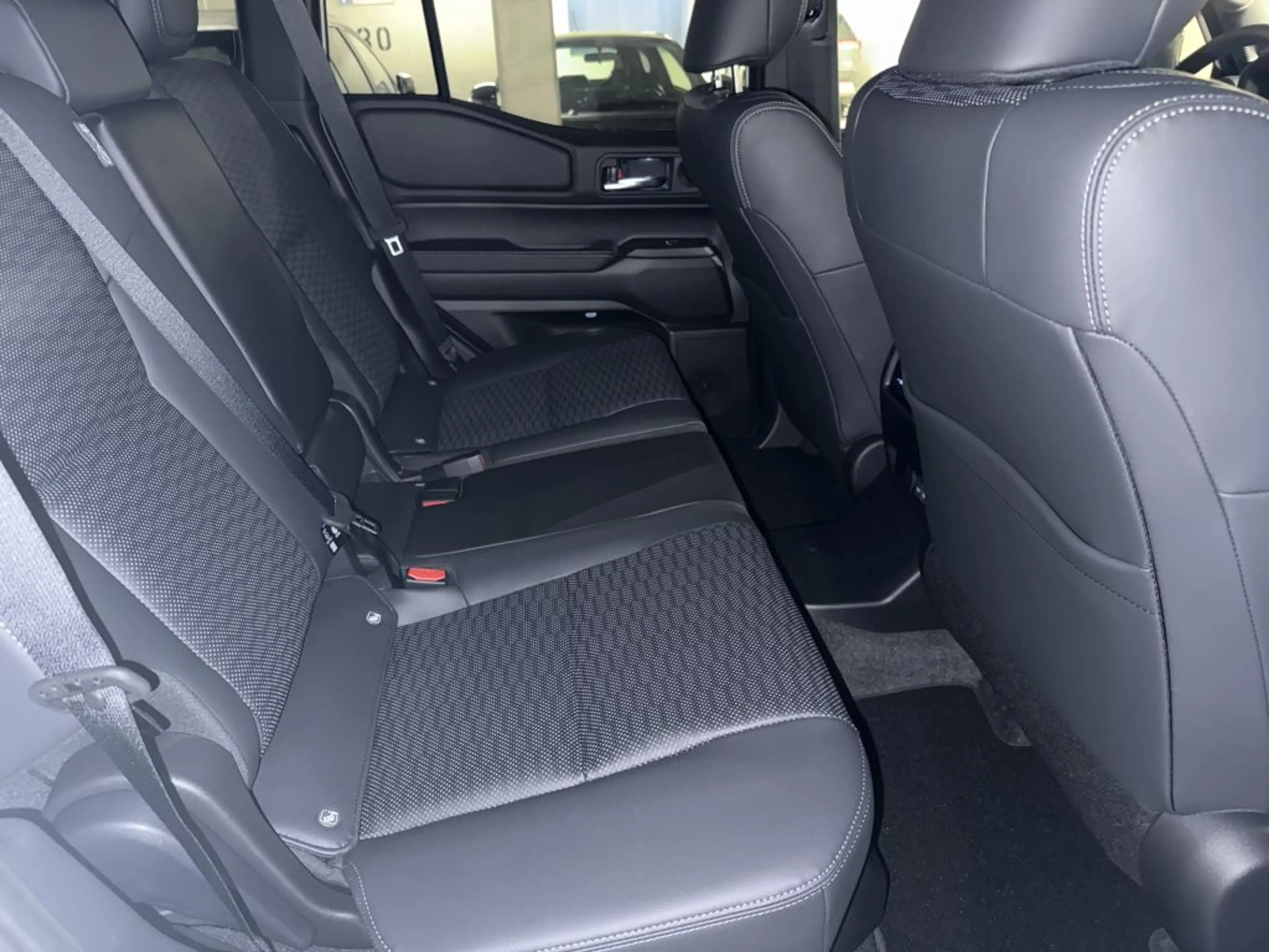 Toyota Land Cruiser 250 Mild-Hybrid Lounge Pano.dach,HUD,360°,sofort — photo 11