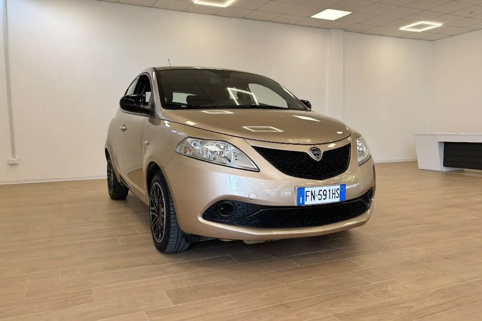 Lancia Ypsilon 1.2 69 CV 5 porte Gold - 1